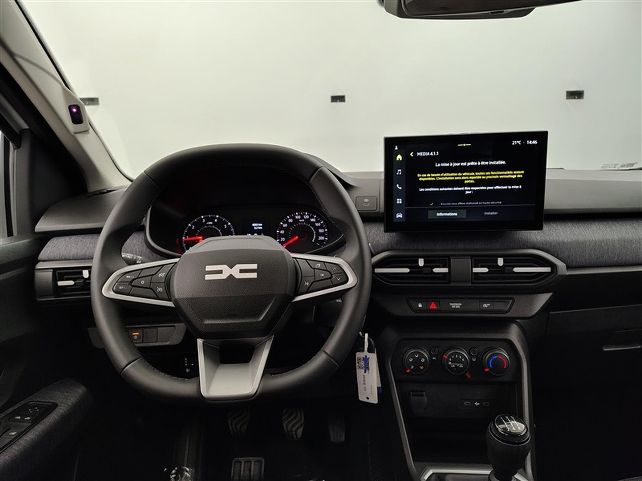 Dacia Sandero 1.0i SCe expression SCE CarPlay/PDC/Caméra (2026) - Photo 9