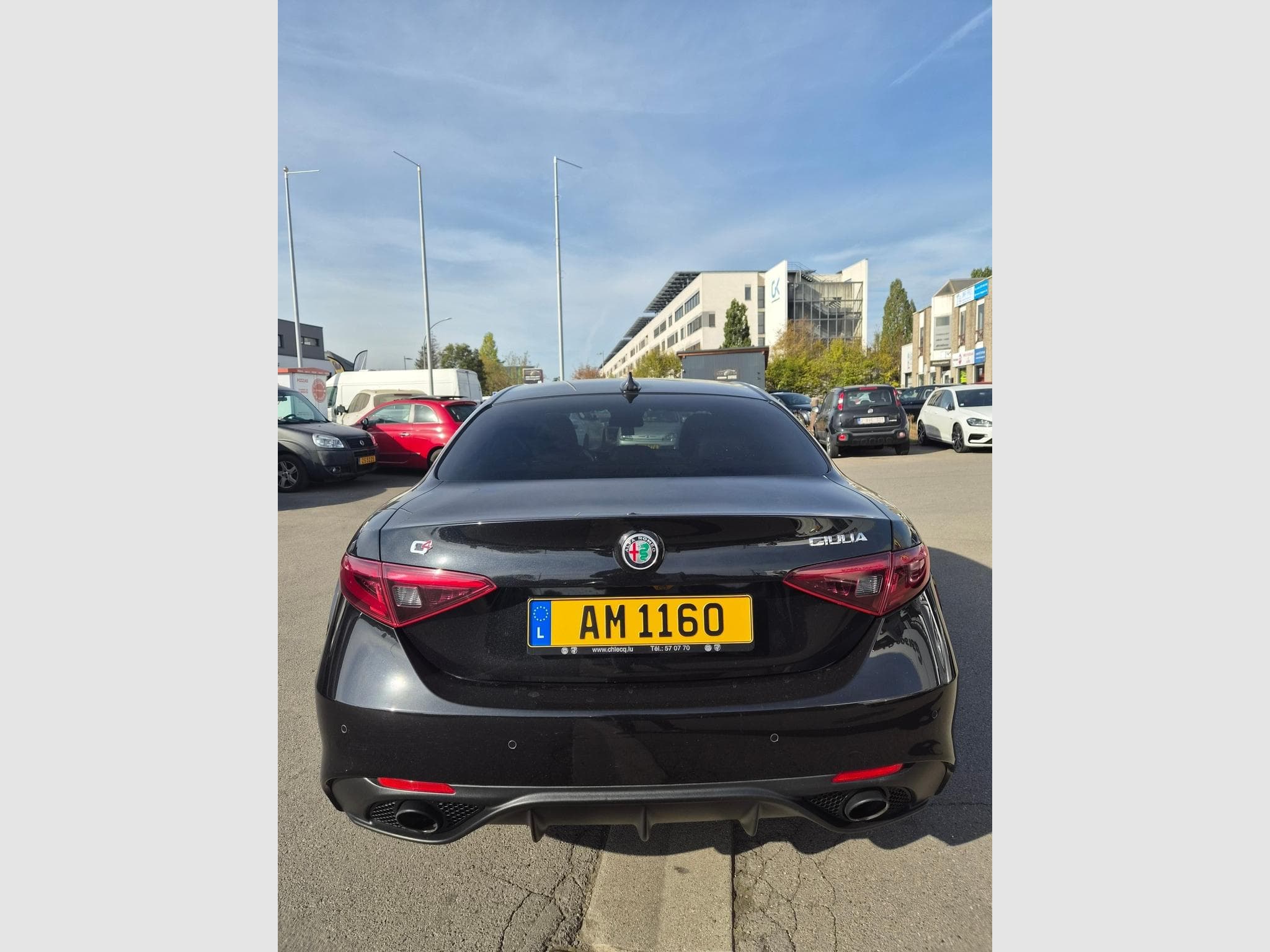 Alfa-Romeo Giulia VELOCE 2.0 TURBO 16 V  280 CV (2023) - Photo 5