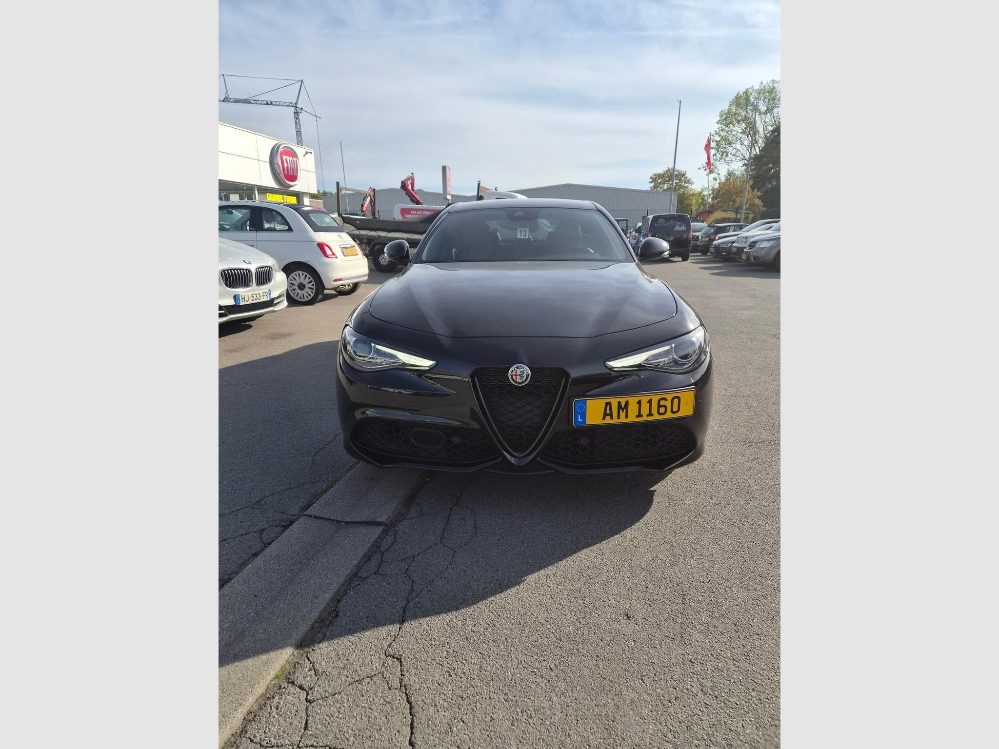 Alfa-Romeo Giulia VELOCE 2.0 TURBO 16 V  280 CV (2023) - Photo 2