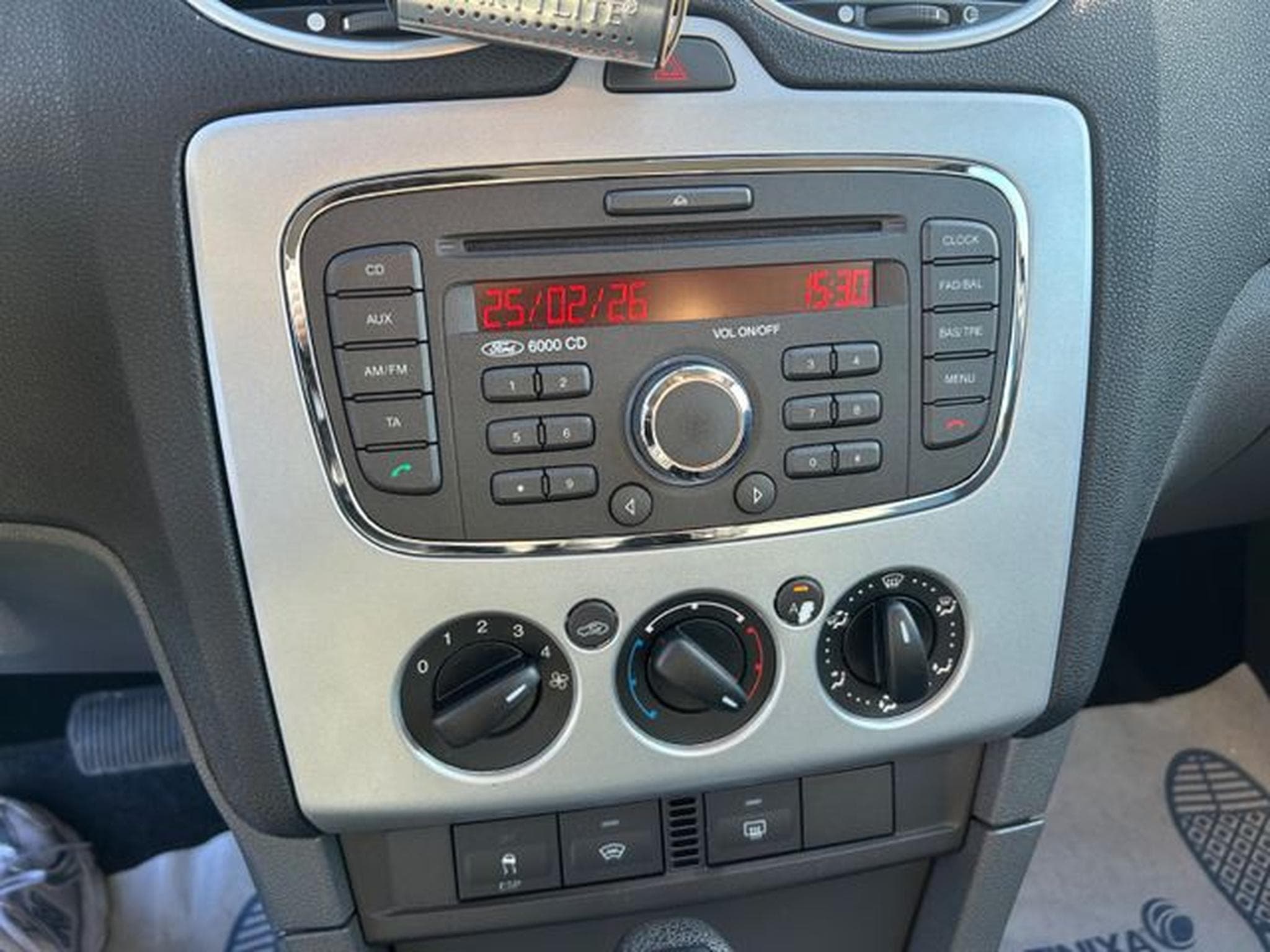 Ford Focus Focus Turnier Style*Automatik*Klima*PDC*Tempomat (2007) - Foto 11