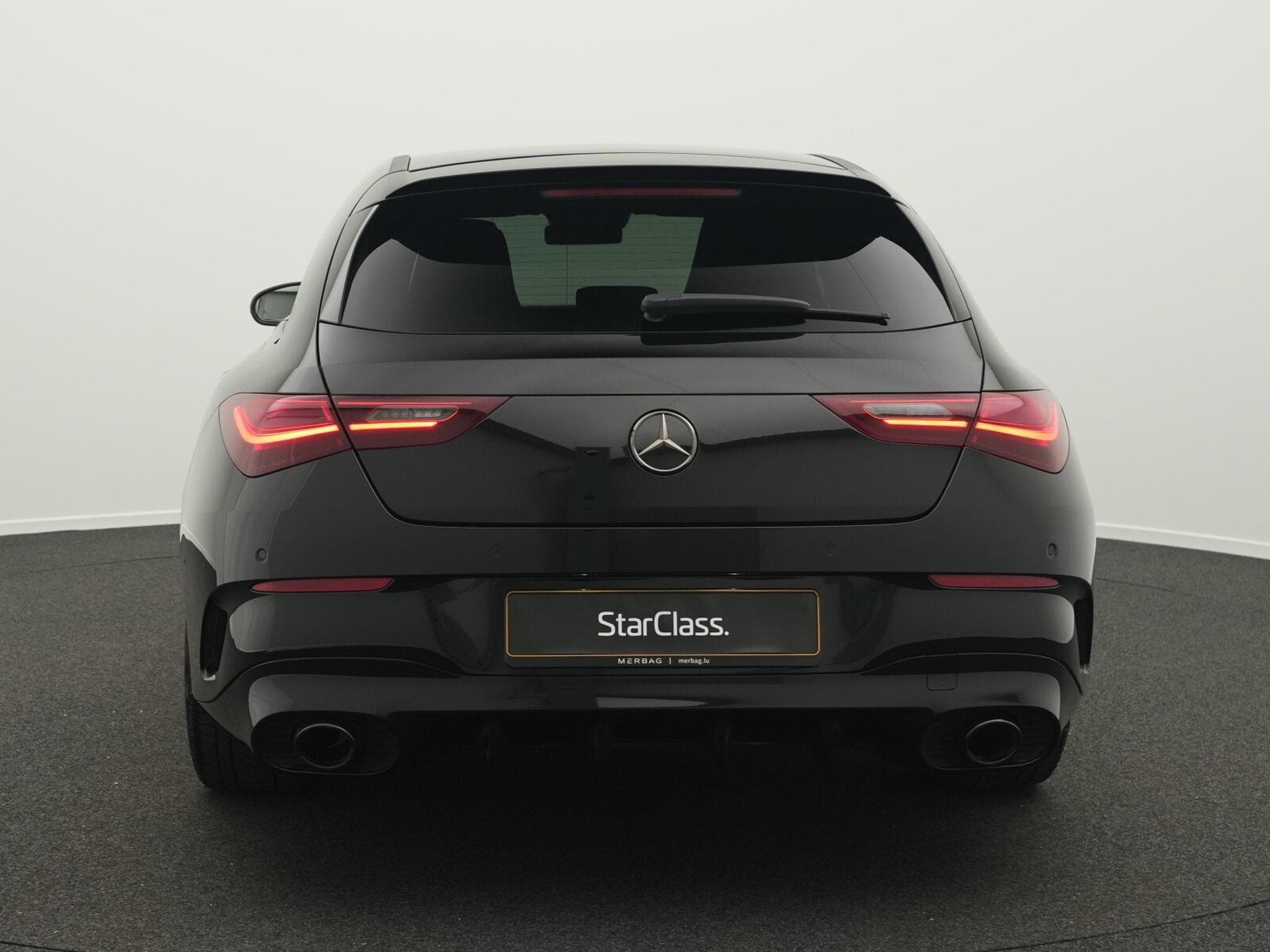 Mercedes CLA 35 AMG 4MATIC MBUX+Night (2025) - Photo 4