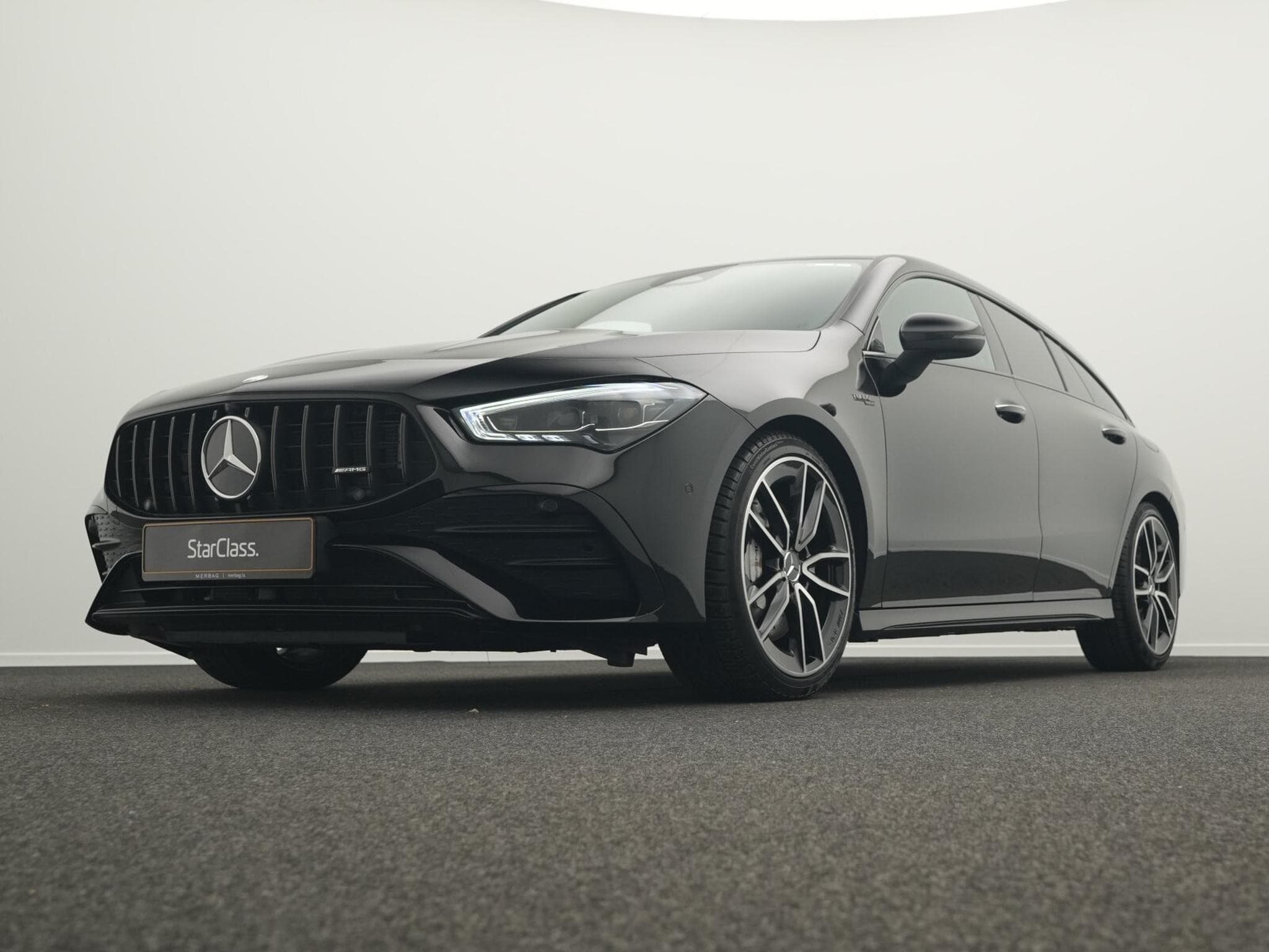 Mercedes CLA 35 AMG 4MATIC MBUX+Night (2025) - Photo 10