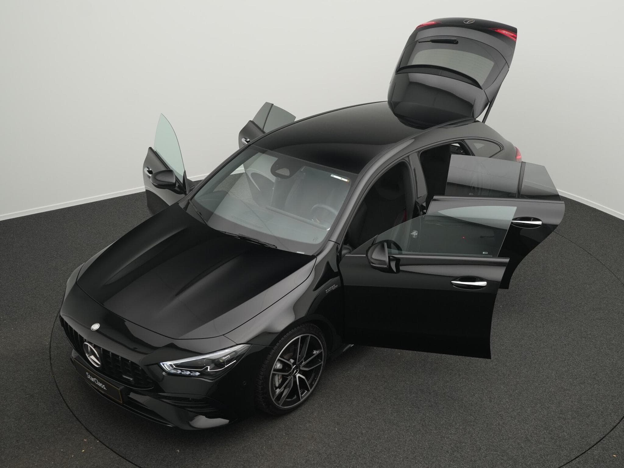 Mercedes CLA 35 AMG 4MATIC MBUX+Night (2025) - Photo 14
