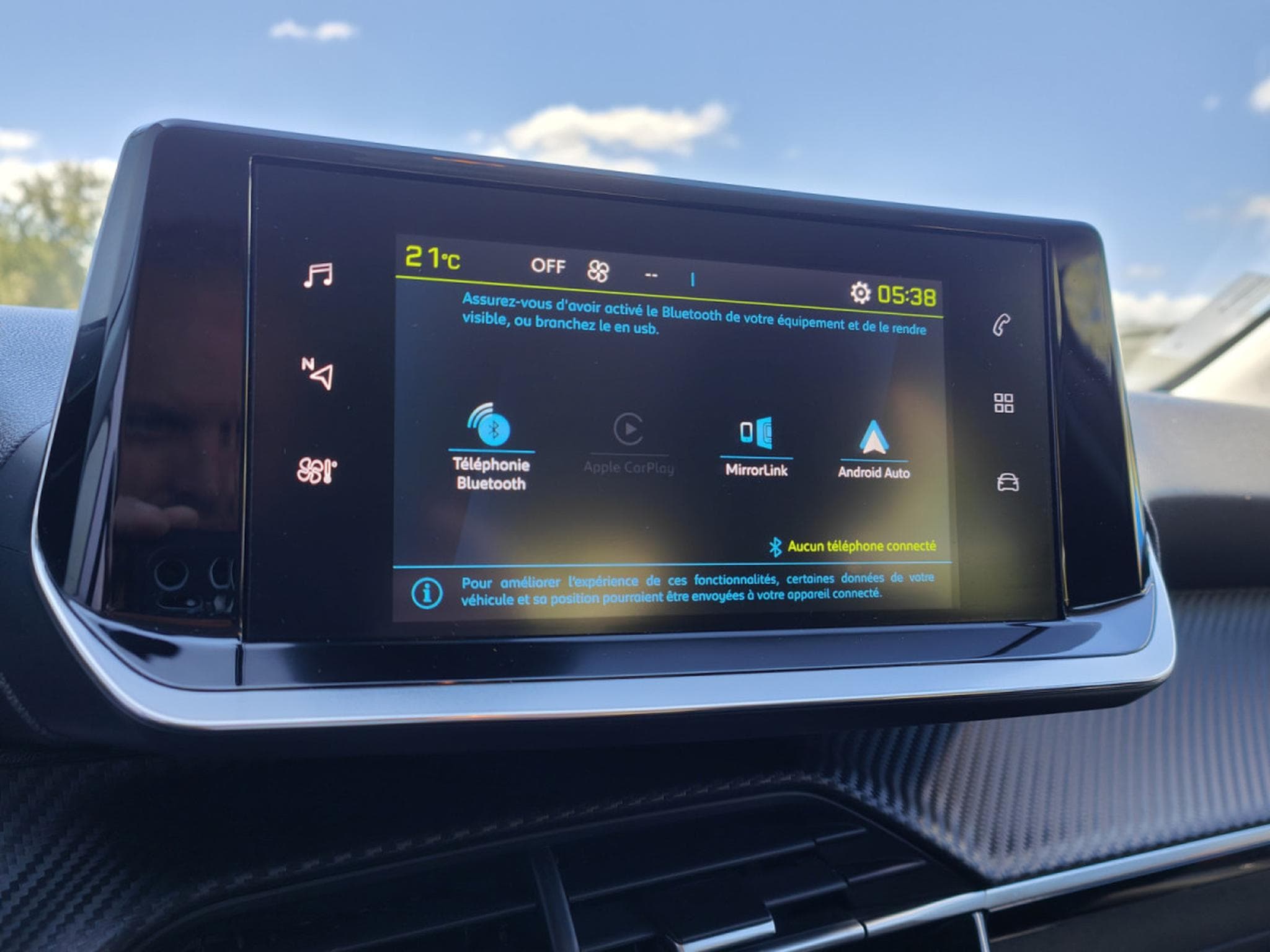 Peugeot 208 50kWh 362 KMS CARPLAY CAMERA BLUETOOTH (2023) - Foto 16