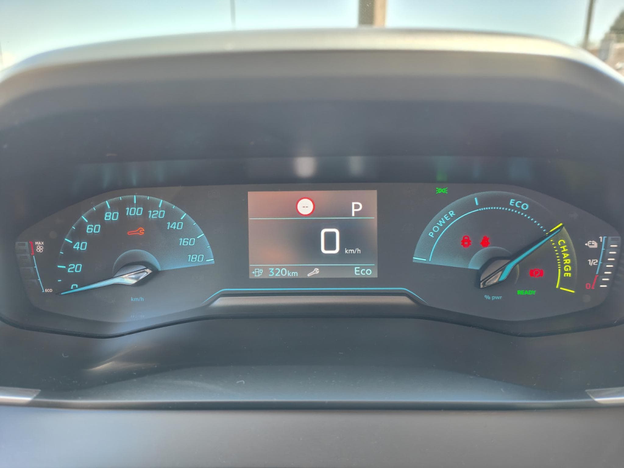Peugeot 208 50kWh 362 KMS CARPLAY CAMERA BLUETOOTH (2023) - Foto 22