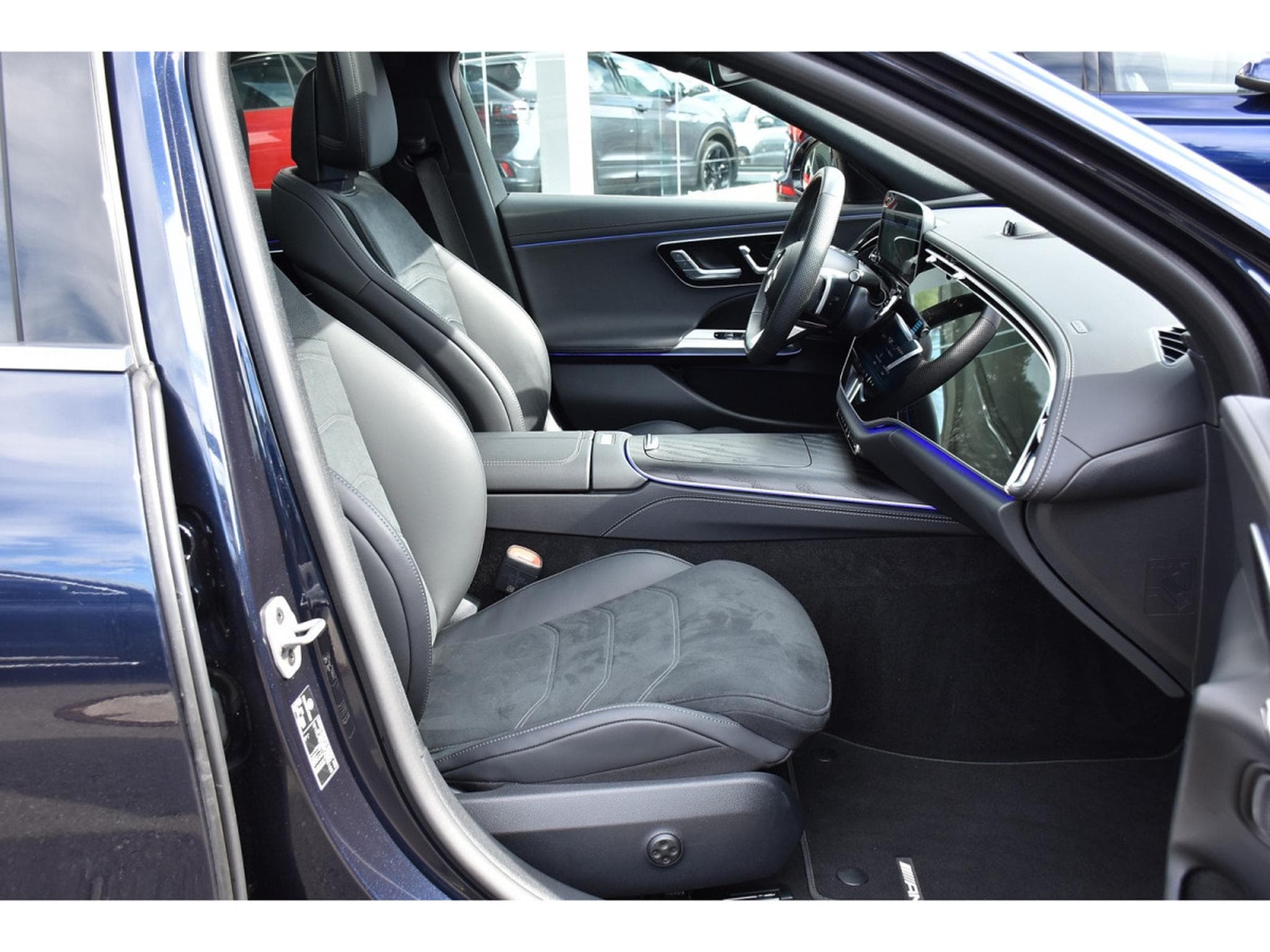 Mercedes E 300 de Break AMG Line Star Edition TO PANO MEMO ATT RMQ CAM360 (2026) - Foto 7