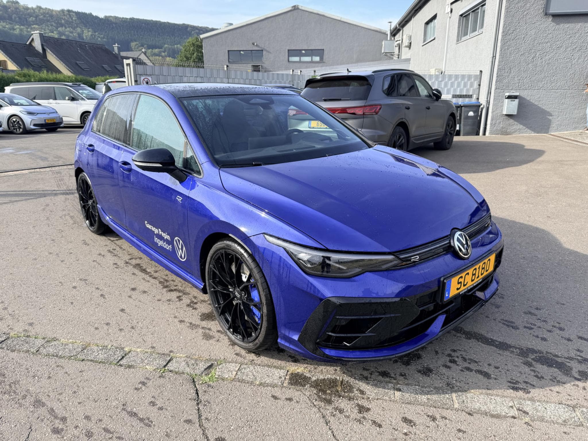 VW Golf R 2.0 TSI 4MOTION 333 cv Boîte à double embrayage 7 vitesses (2026) - Foto 1