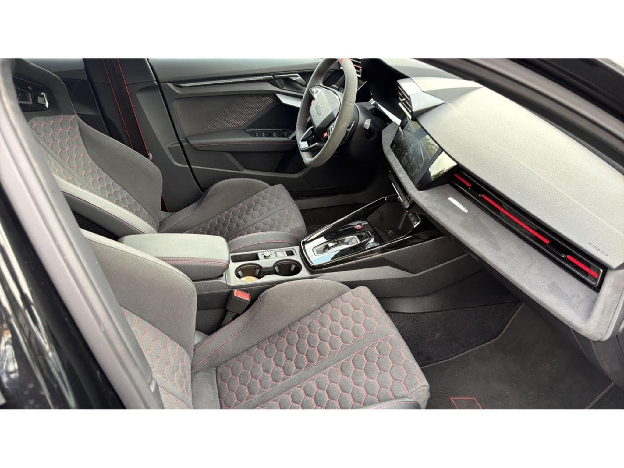 Audi RS3 RS 3 Sportback 2.5 294 kW TFSI quattro (2026) - Photo 1