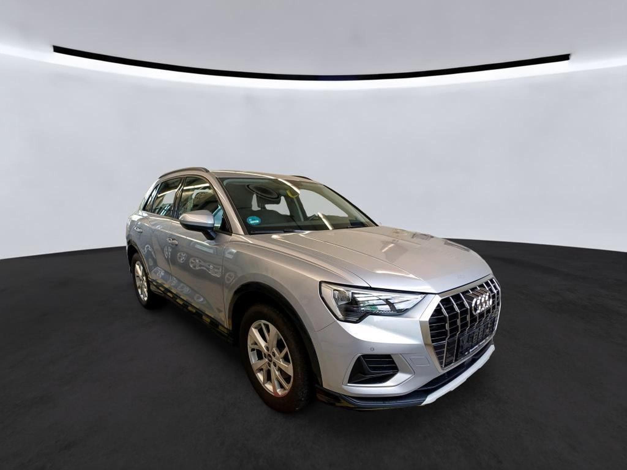 Audi Q3 Advanced 35 TFSi S-Tronic (2022) - Photo 2