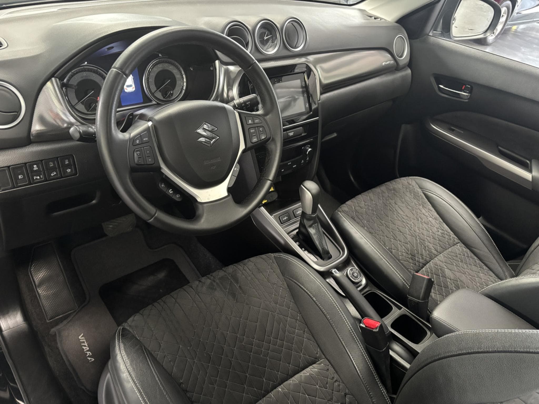 Suzuki Vitara 1.4 AllGrip GLX AT (2020) - Photo 10