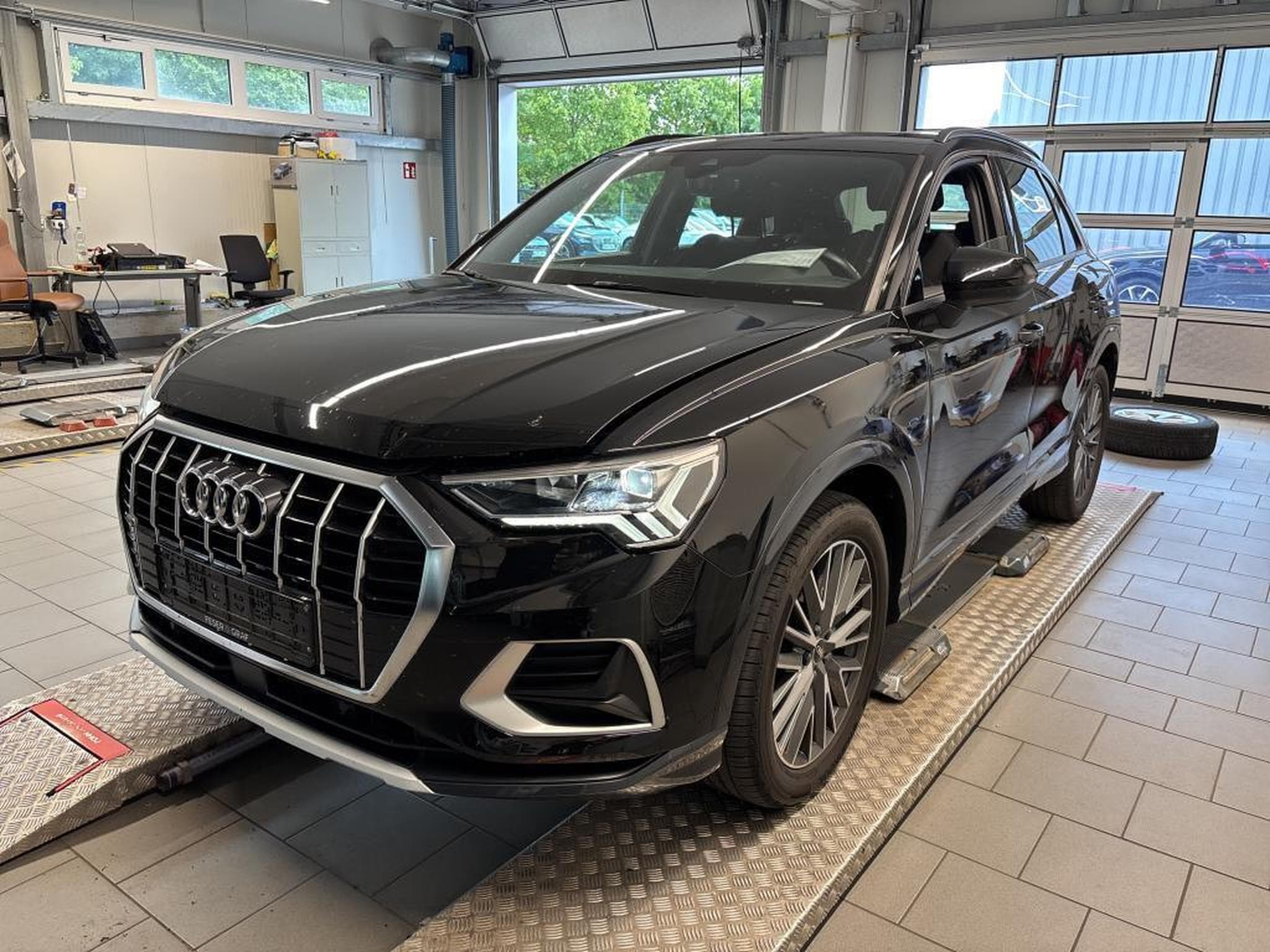 Audi Q3 Advanced 35 TDi S-Tronic (2022) - Photo 1
