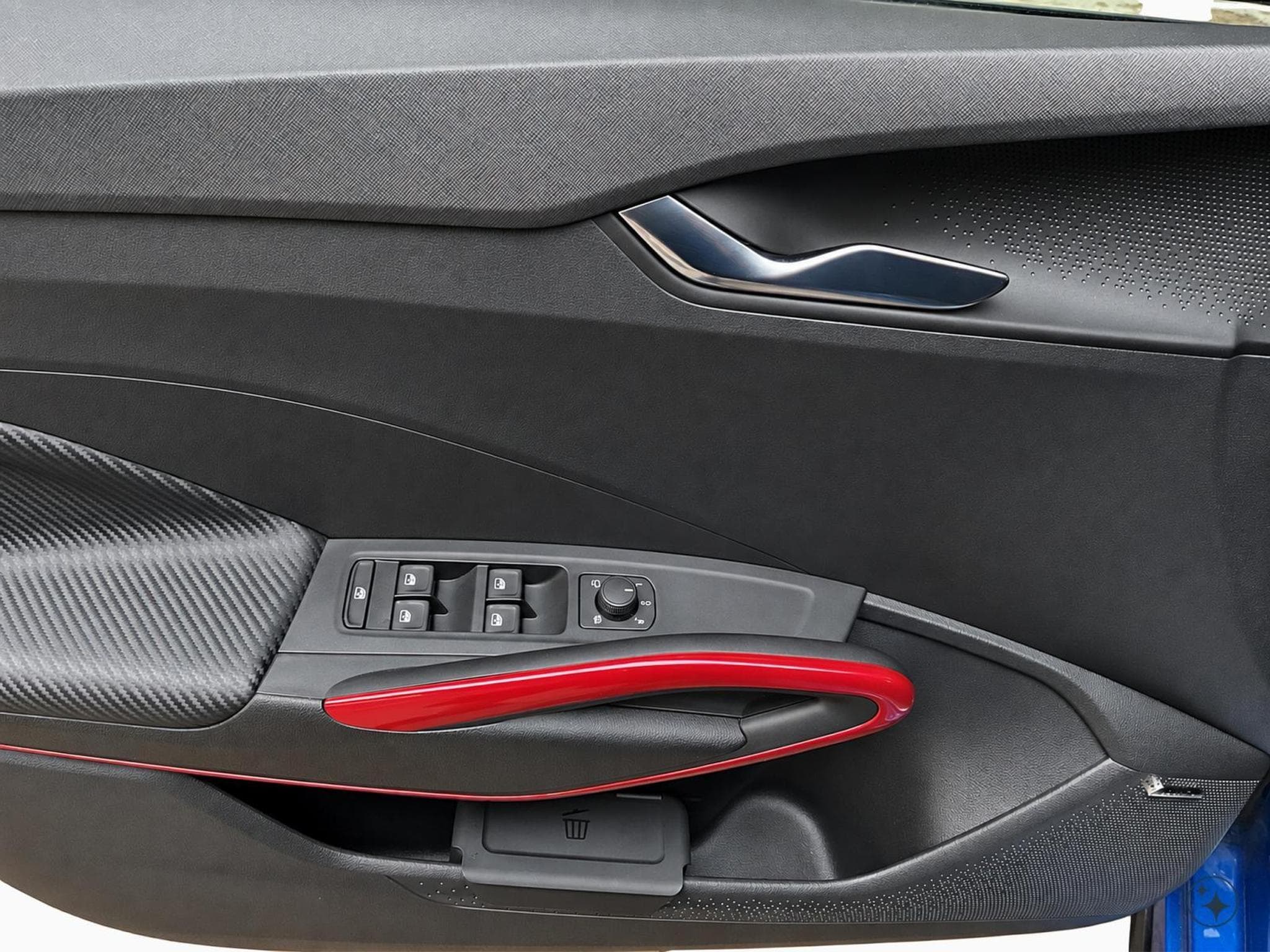 Skoda Fabia Monte-Carlo+DSG+Kessy-Full+LM18+P.Charging+P.Park&go+P.Famil (2025) - Foto 14