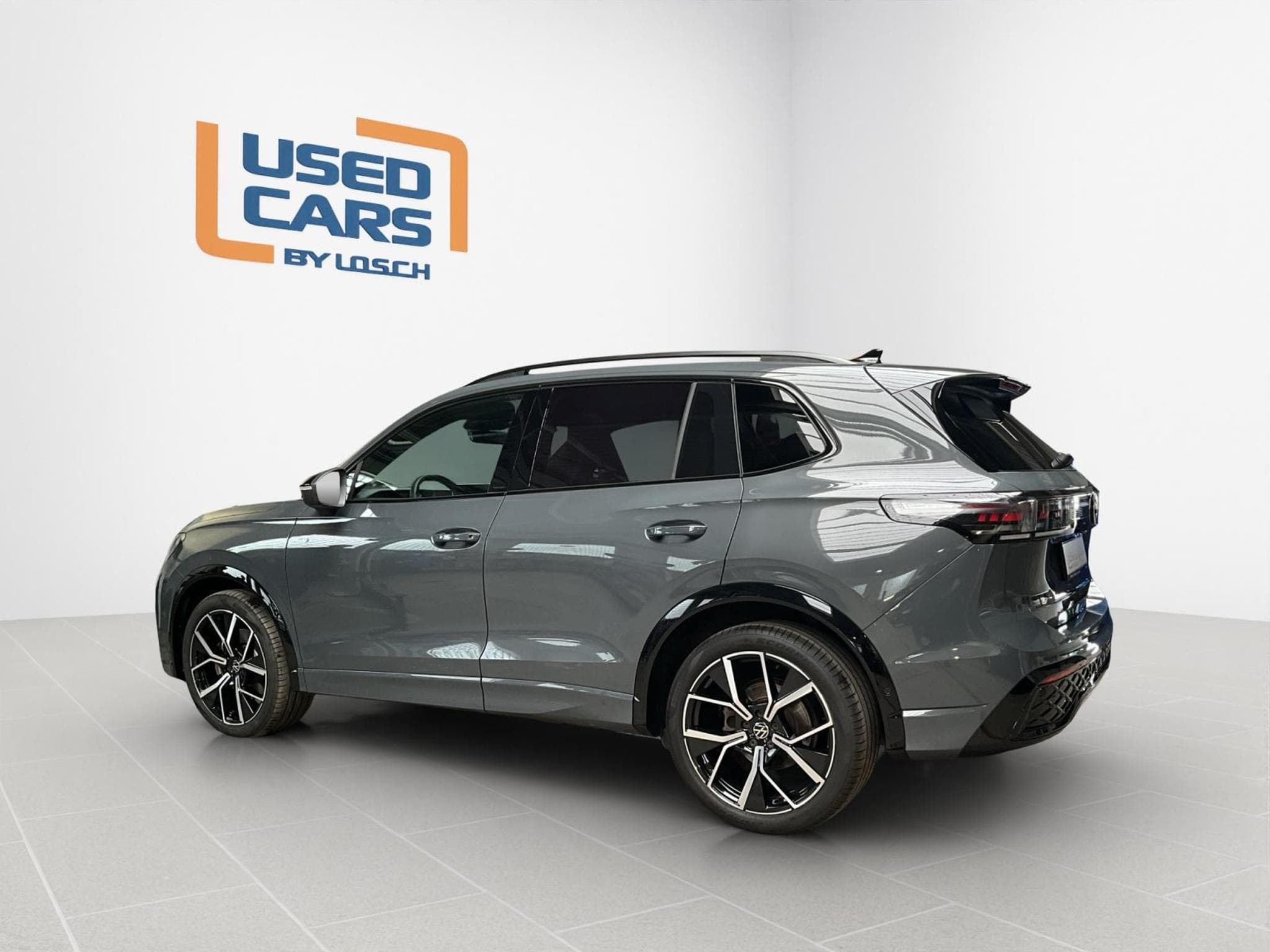 VW Tiguan R-Line+DSG+AHK+P.Confort+LM20+MatrixHD+P.Info.+Black-Style (2025) - Foto 5