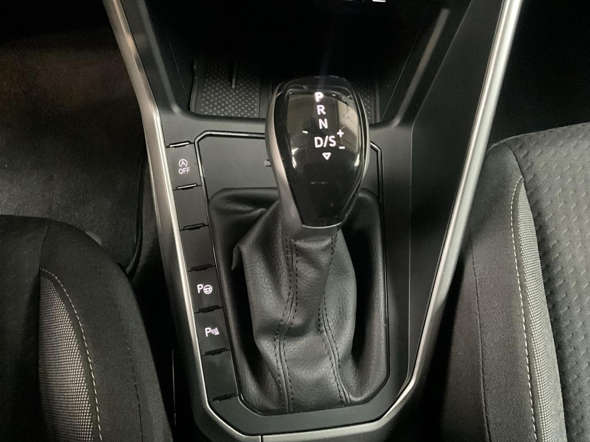 VW Polo Life+DSG+P.Assistance+P.Lumiere&Visibilité+Air-Care-Climatro (2025) - Foto 2