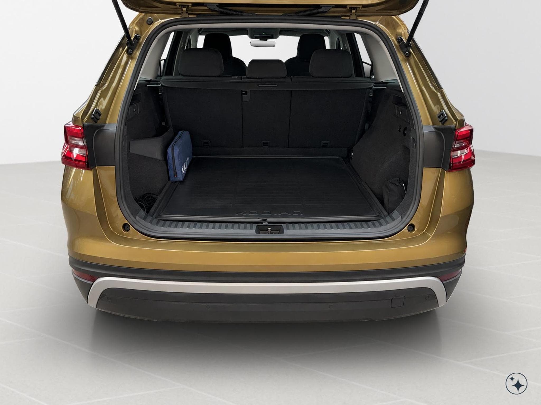 Skoda Kodiaq Selection+DSG+Led+Navi+DAB+Rear-View+LTE (2025) - Foto 16