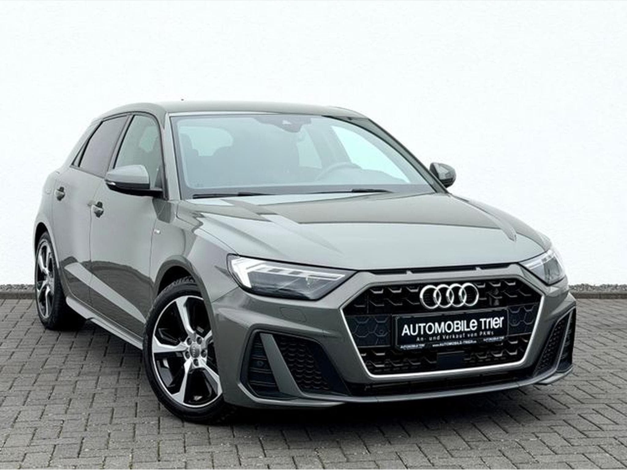 Audi A1 A1 Sportback 40 TFSI S line Sport Plus Paket (2019) - Foto 3
