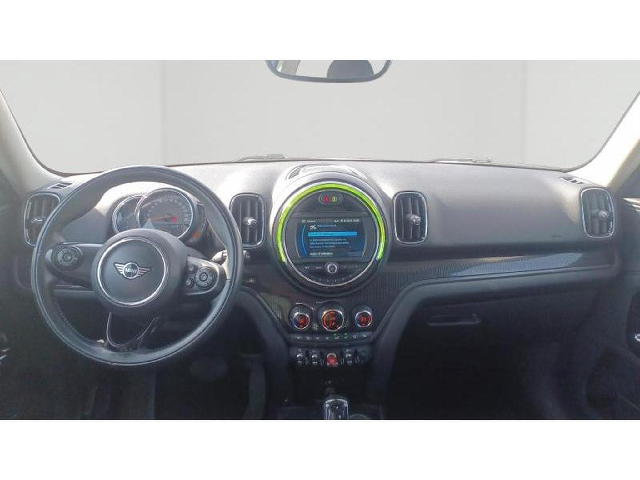MINI Cooper D Countryman 2 (2018) - Photo 3