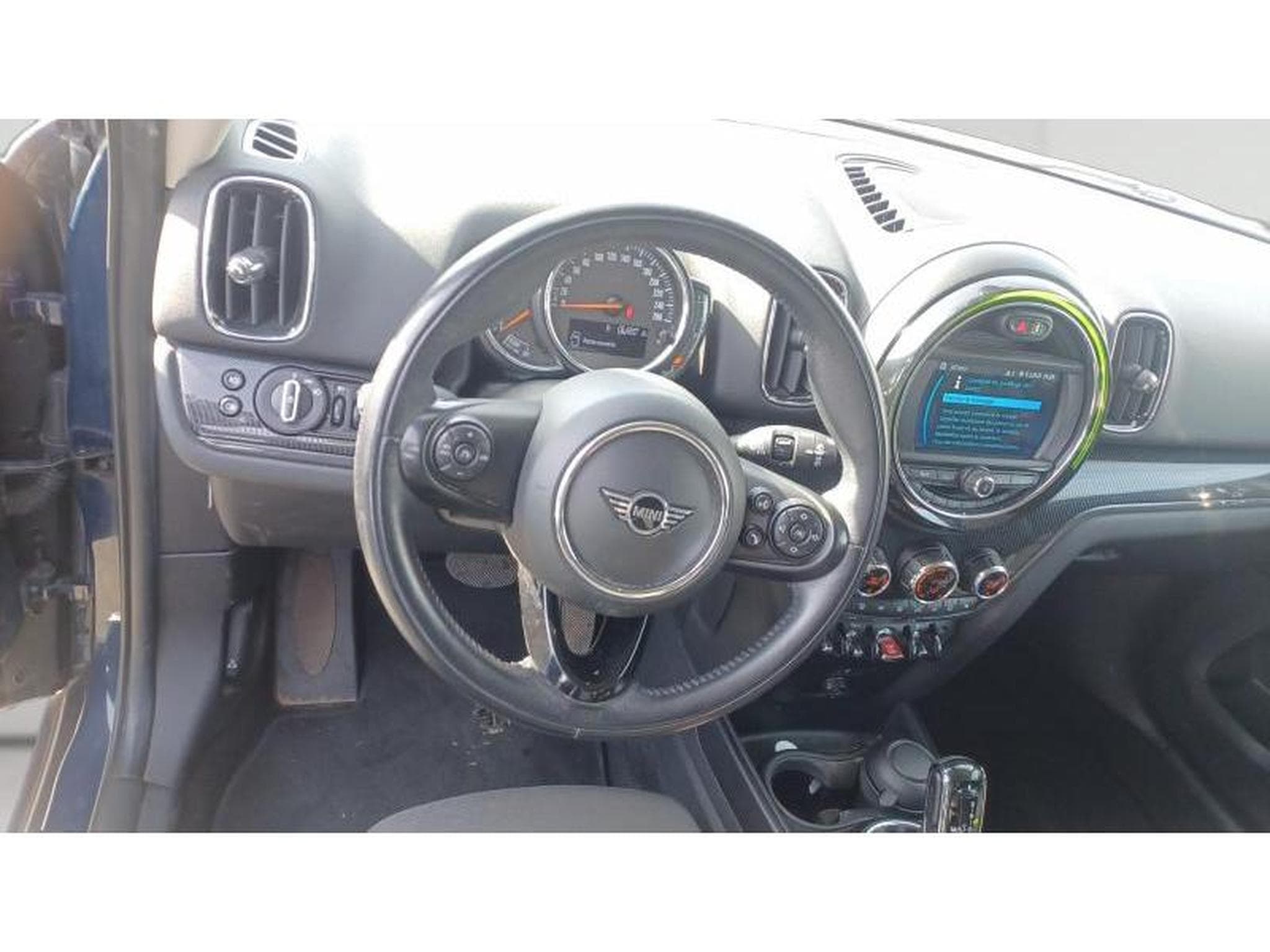 MINI Cooper D Countryman 2 (2018) - Photo 6