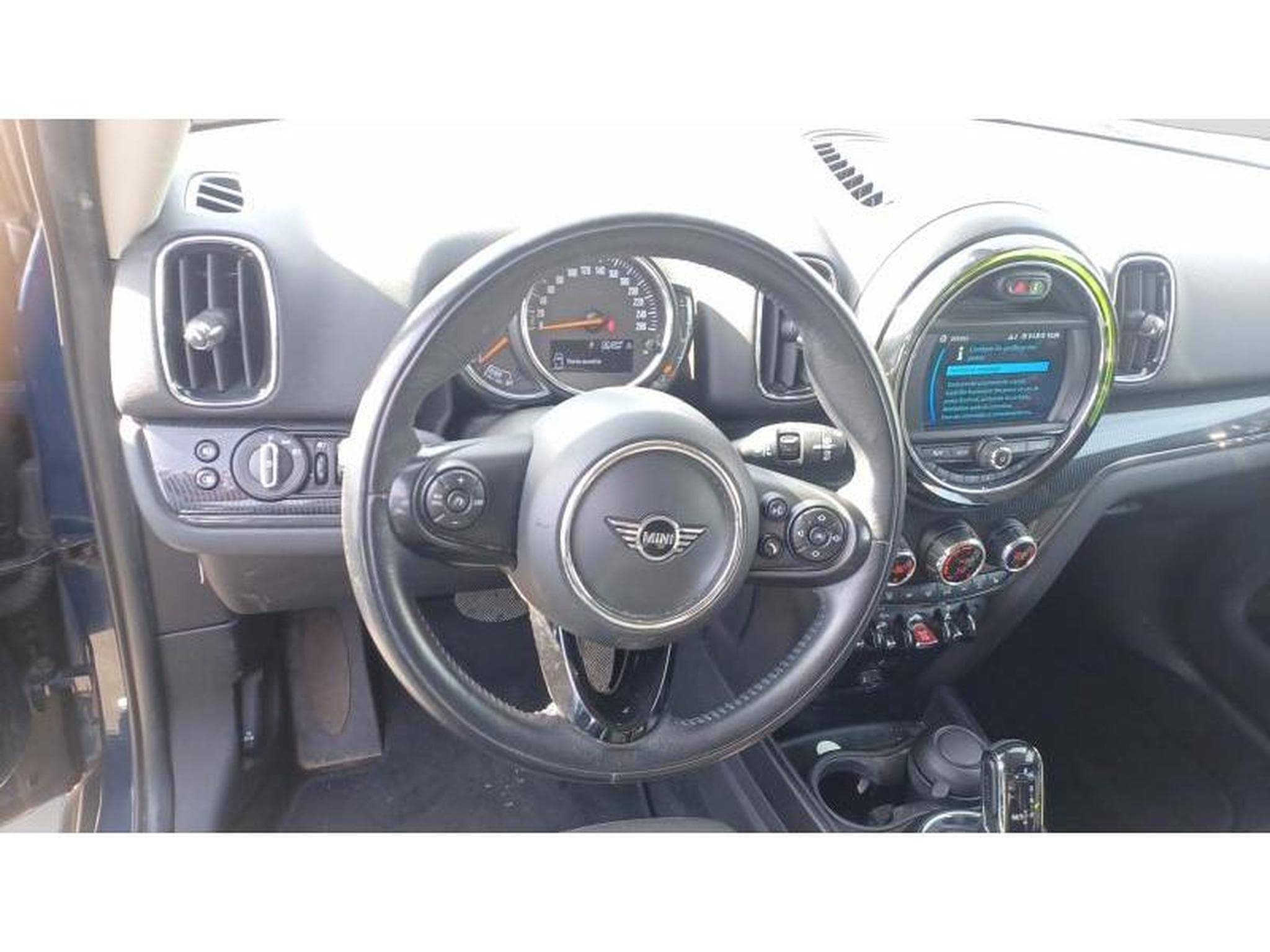 MINI Cooper D Countryman 2 (2018) - Photo 13