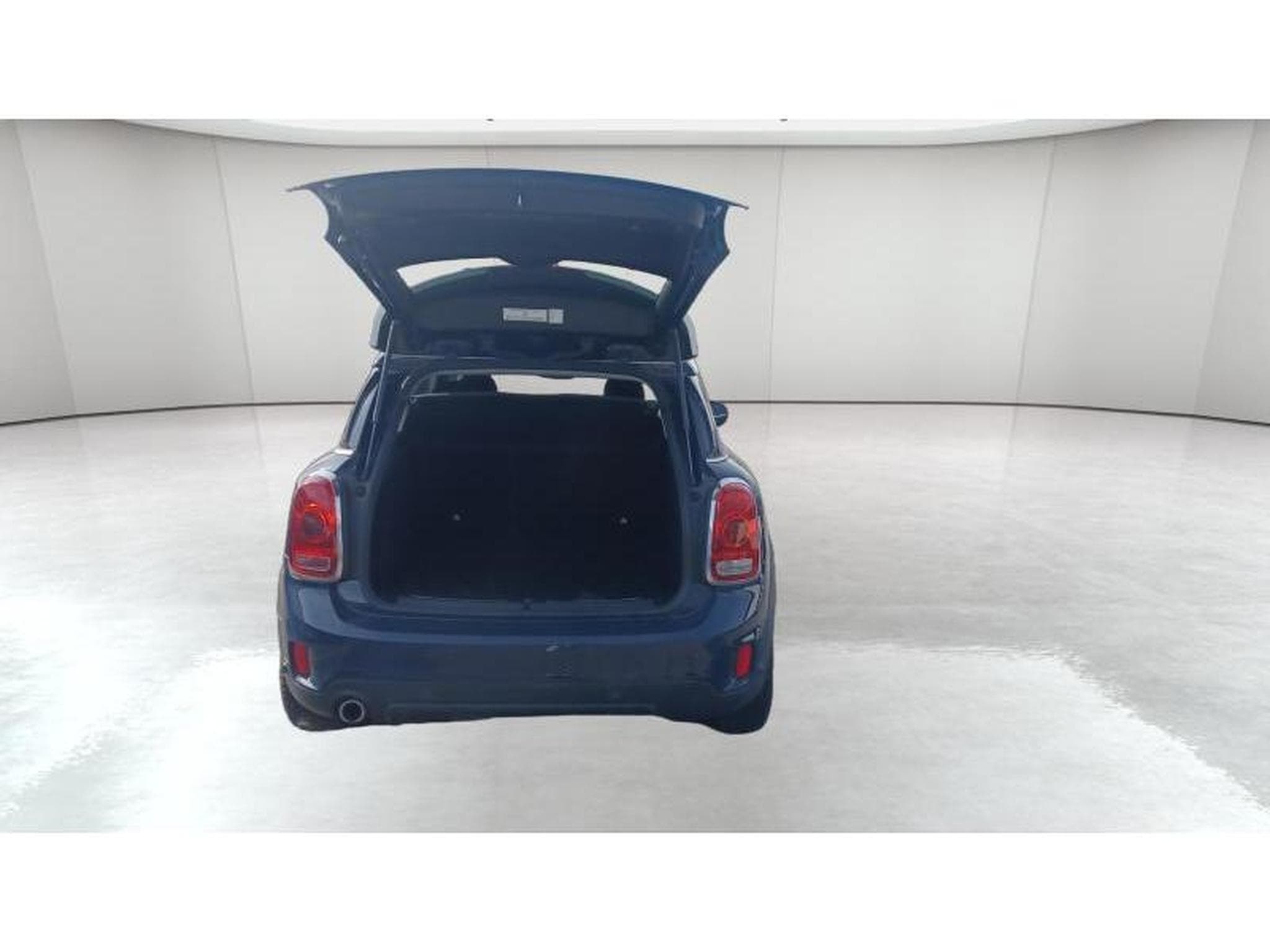 MINI Cooper D Countryman 2 (2018) - Photo 17