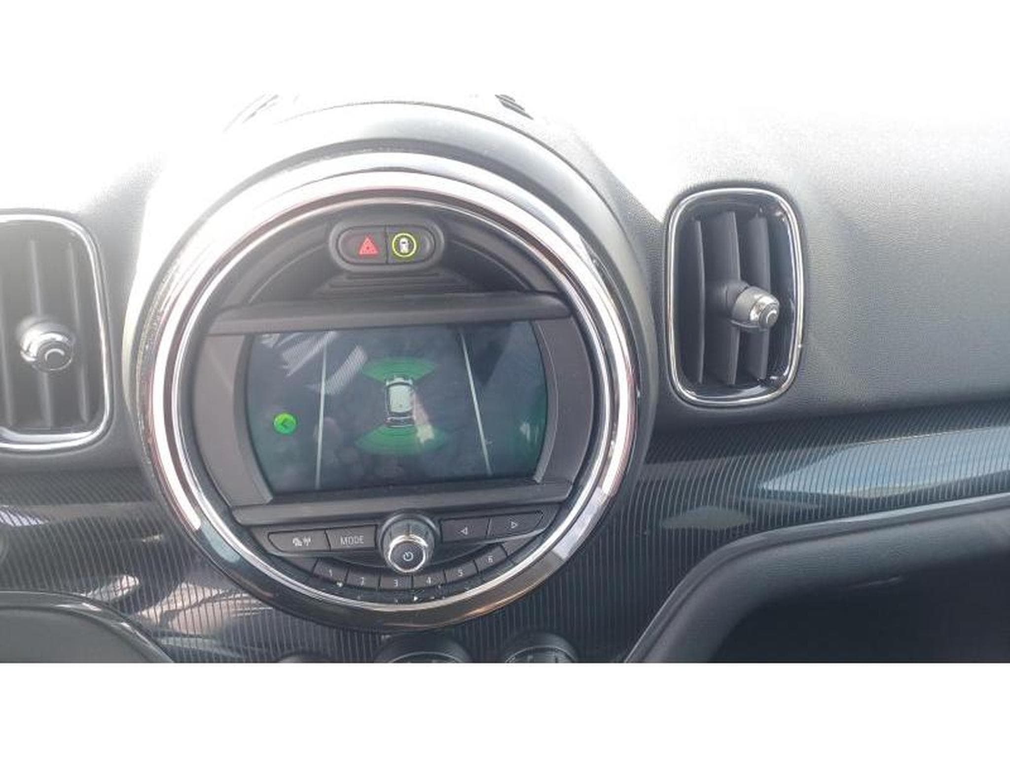 MINI Cooper D Countryman 2 (2018) - Photo 28