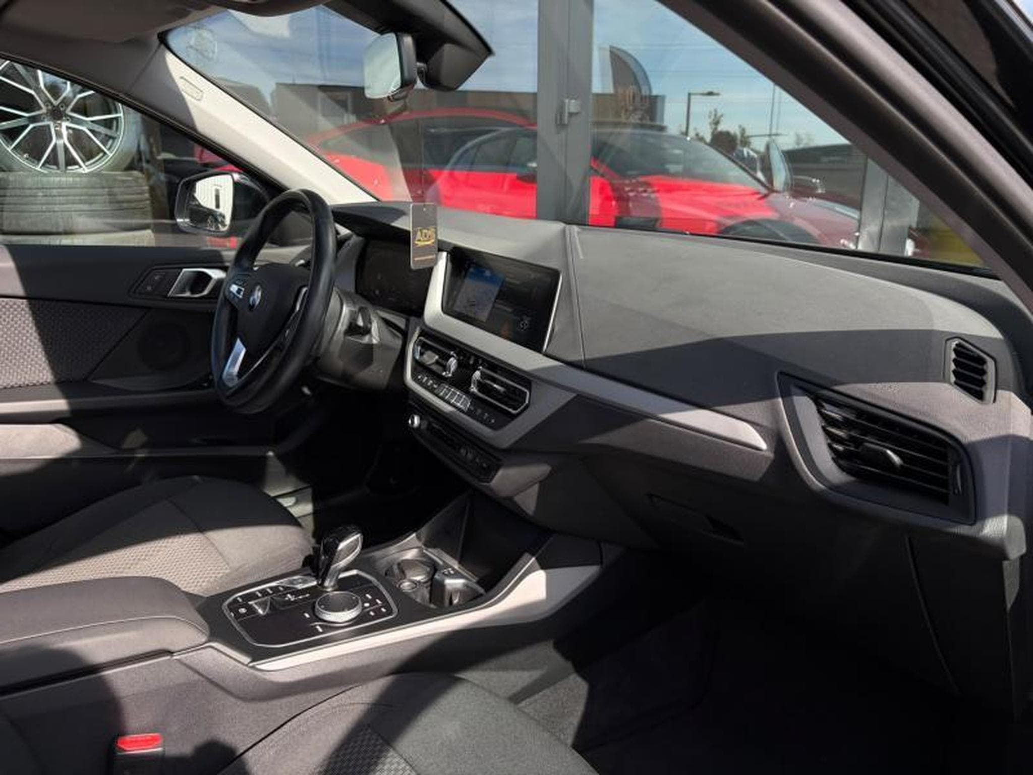 BMW 116 i 1.5 109ch/Toit Ouvrant/Sièges chauffants (2023) - Photo 12