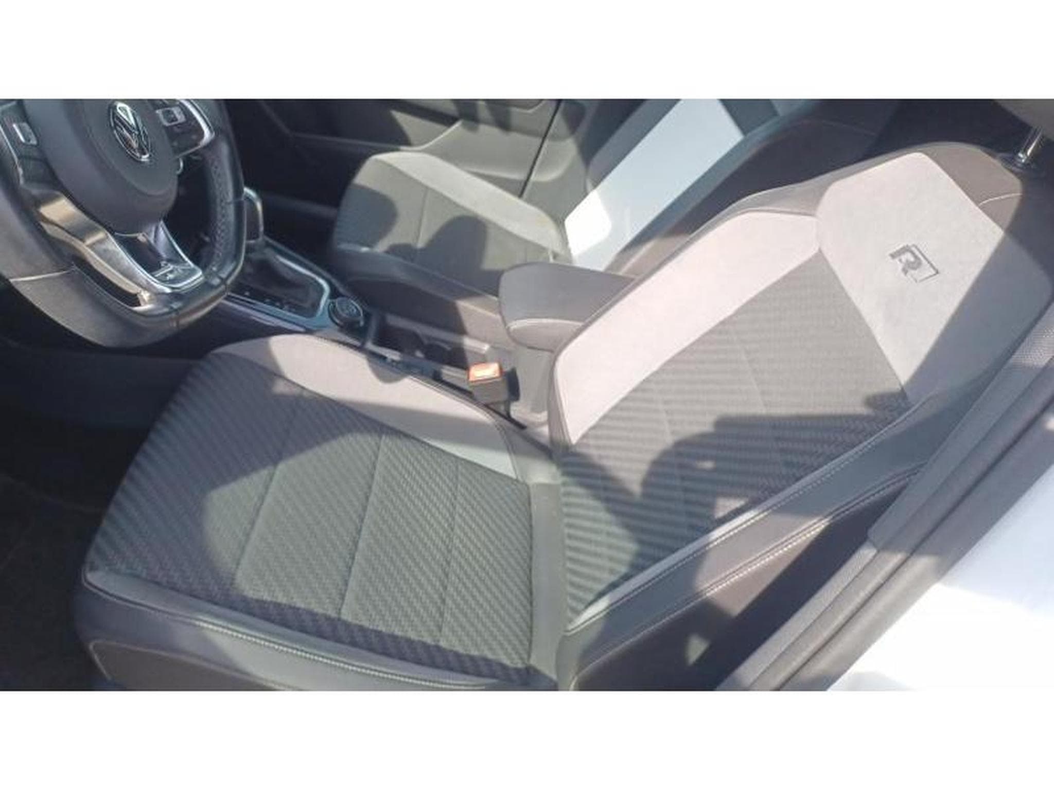 VW T-Roc Sport (2018) - Photo 16