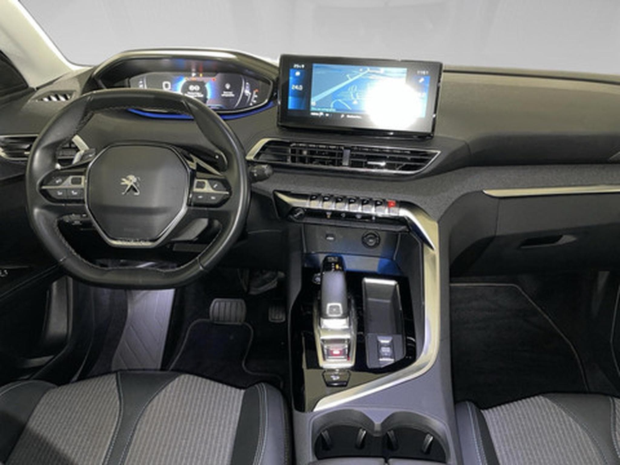 Peugeot 3008 1.2 PureTech 96kW S&S Auto Allure Pack (2022) - Photo 5
