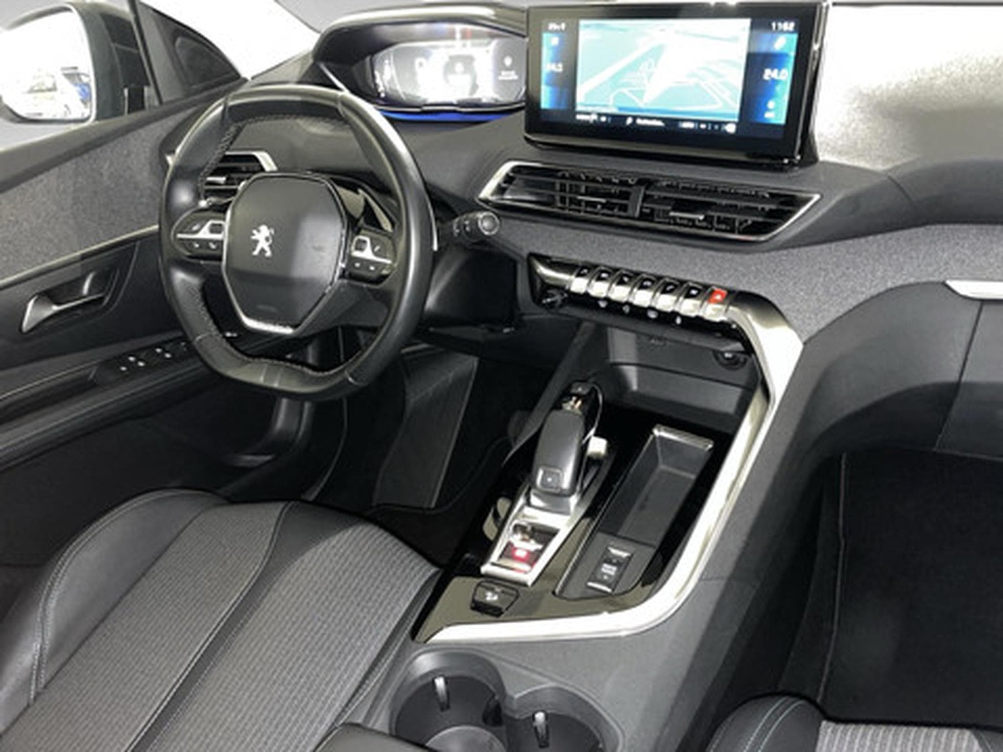 Peugeot 3008 1.2 PureTech 96kW S&S Auto Allure Pack (2022) - Photo 7