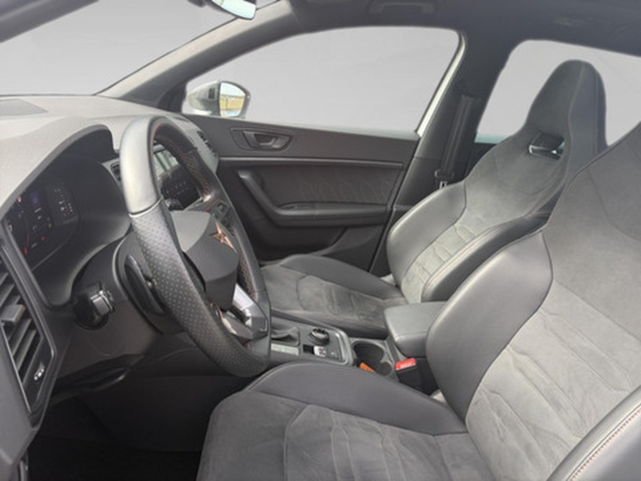 Cupra Ateca 2.0 TSI 221kW DSG 4WD VZ (2024) - Photo 4