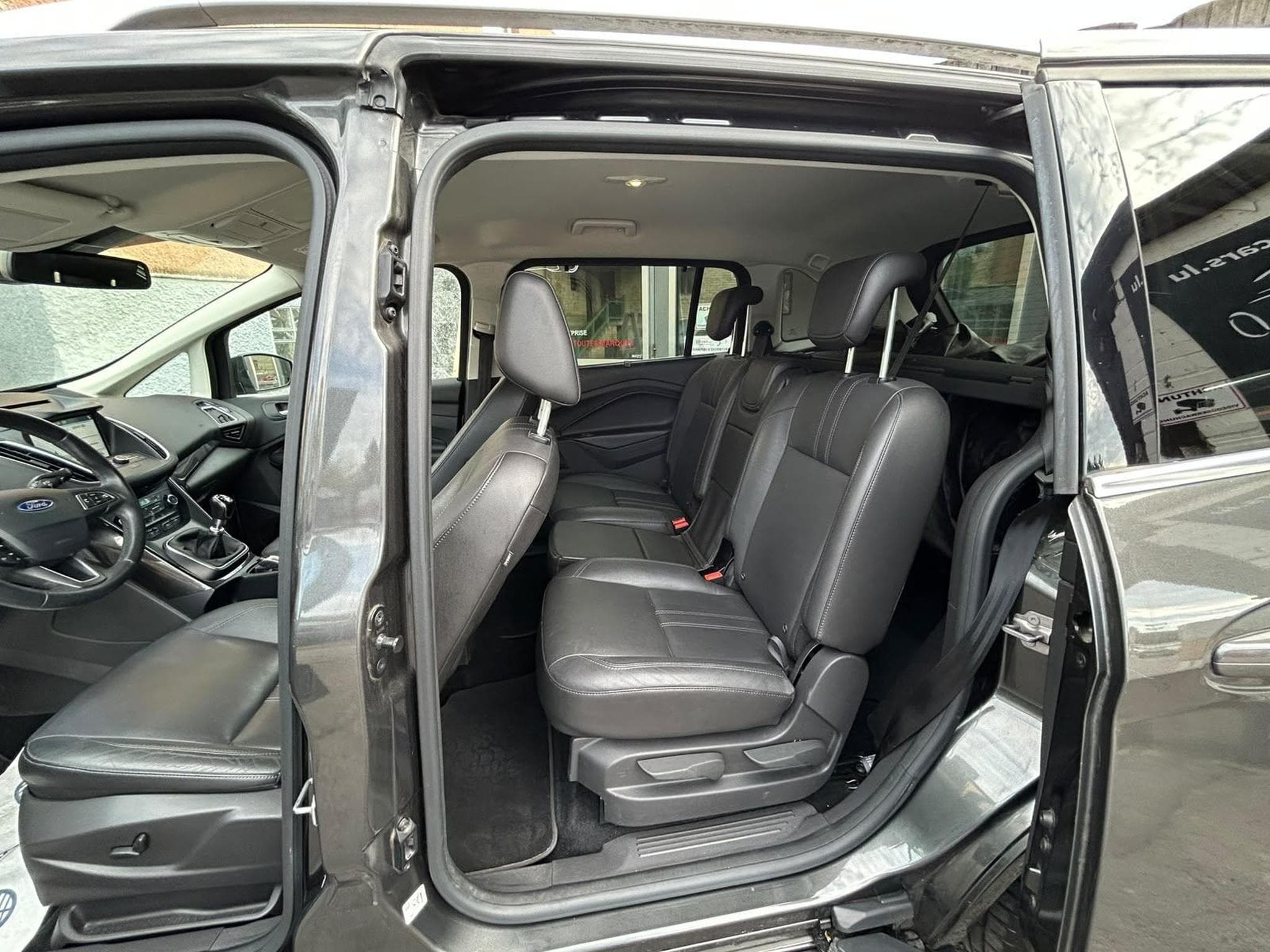 Ford C-Max GRAND 1.5 i 150cv (2017) - Foto 8