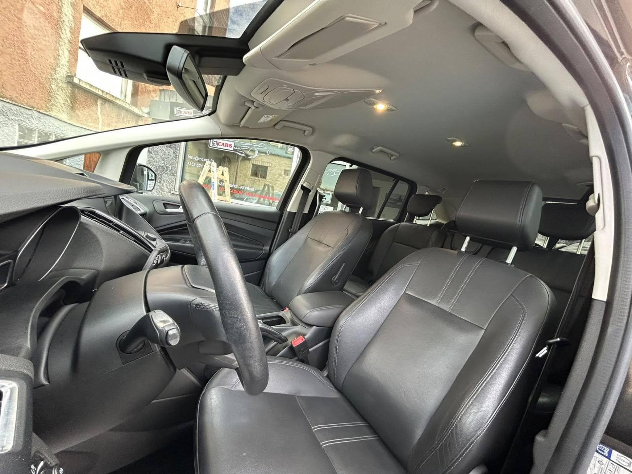 Ford C-Max GRAND 1.5 i 150cv (2017) - Foto 9