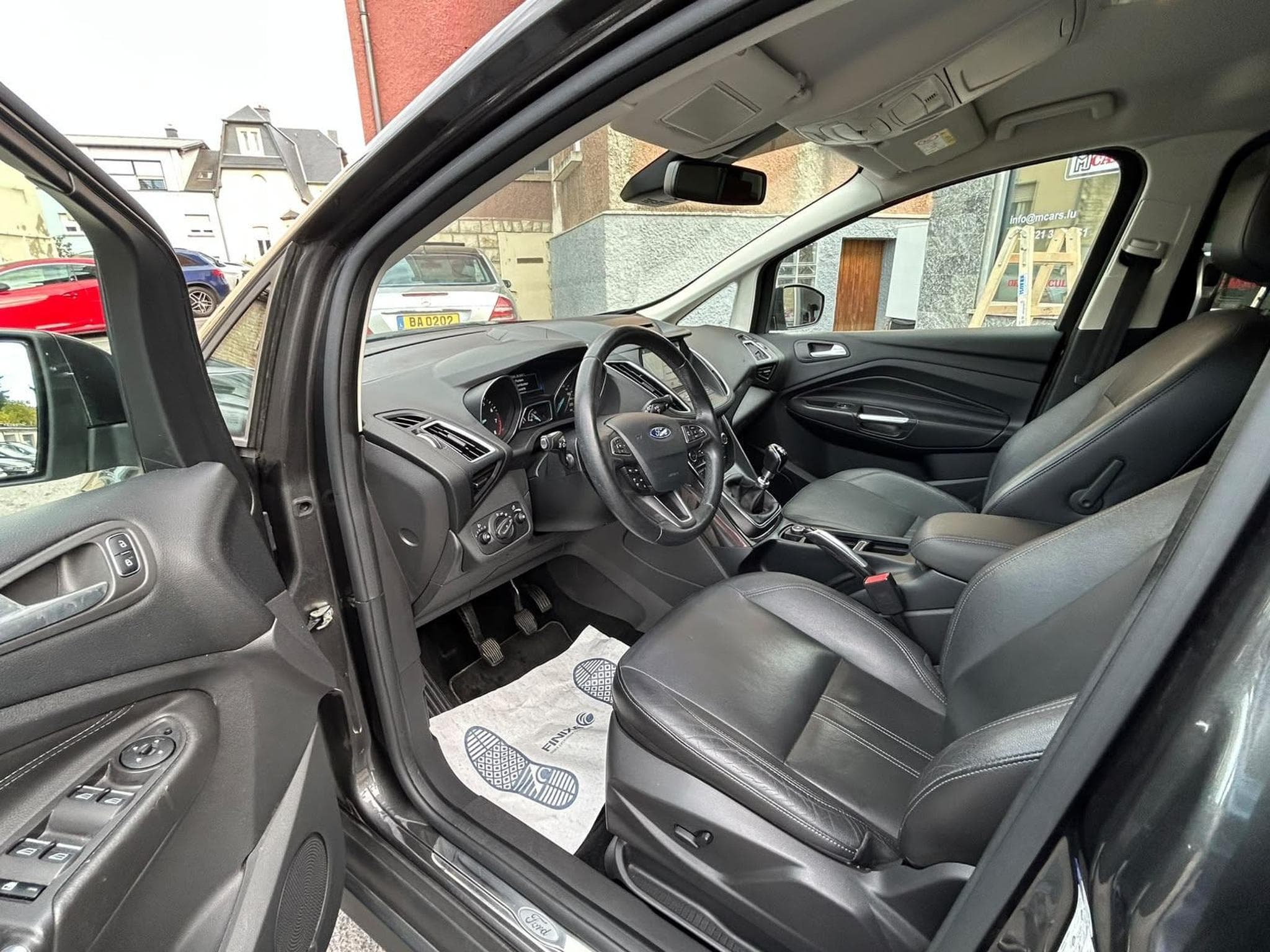 Ford C-Max GRAND 1.5 i 150cv (2017) - Foto 10