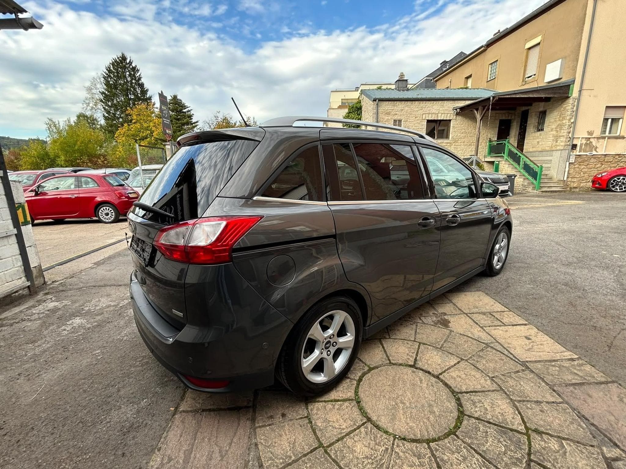 Ford C-Max GRAND 1.5 i 150cv (2017) - Foto 6
