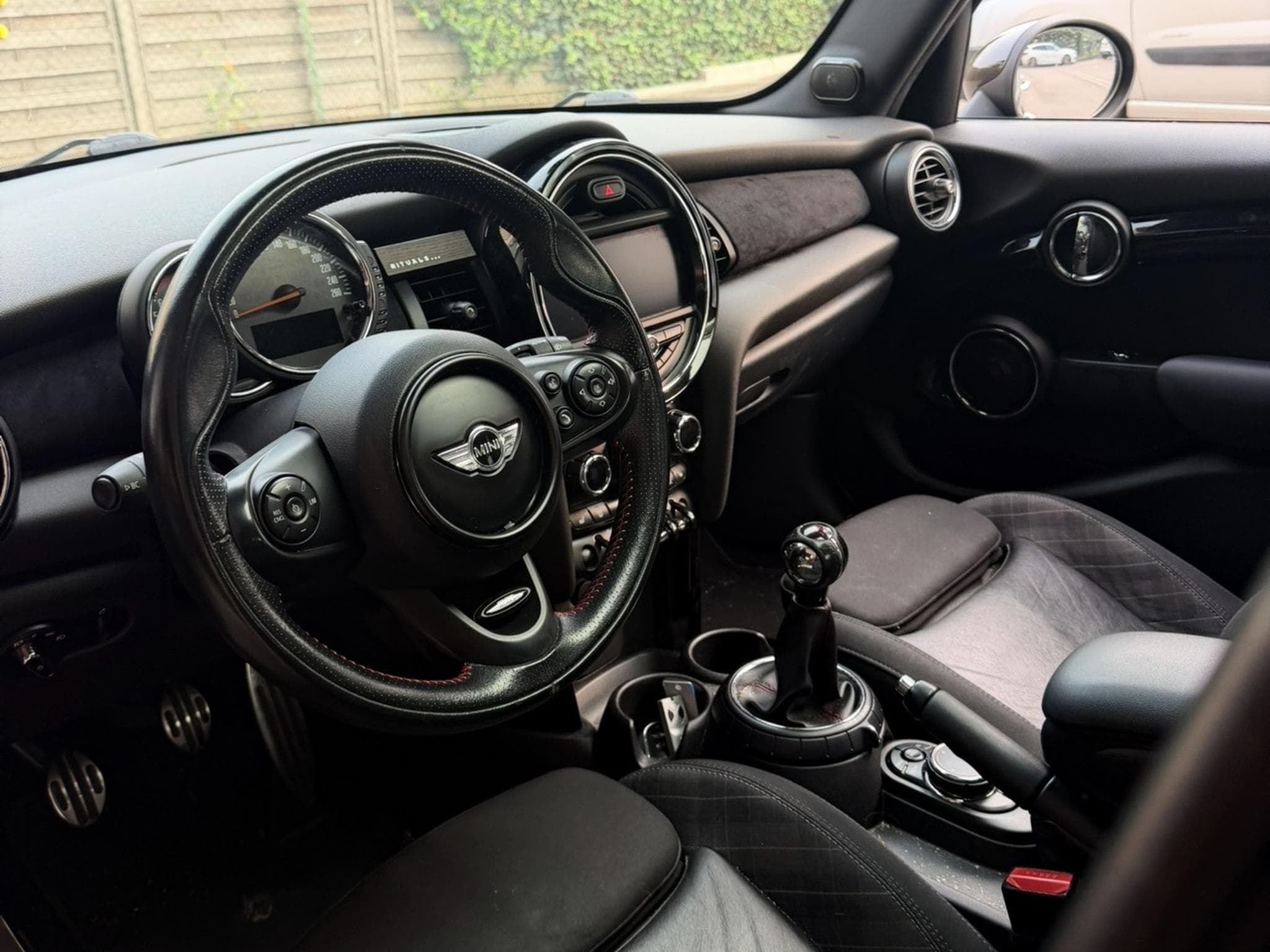 Mini Cooper S kit JCW (2026) - Photo 2