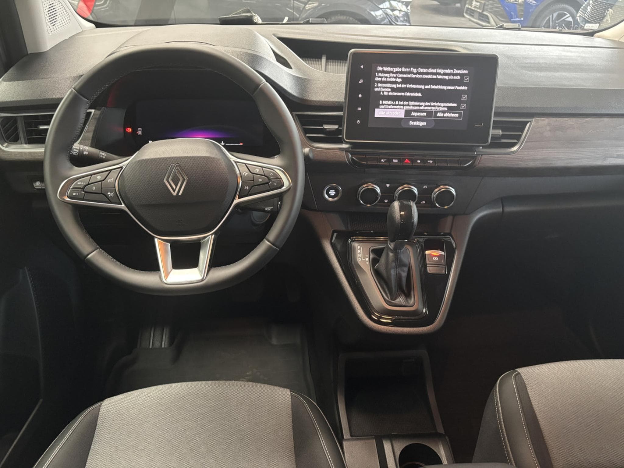 Renault Kangoo 1.3 TCe Techno AT (2025) - Photo 10