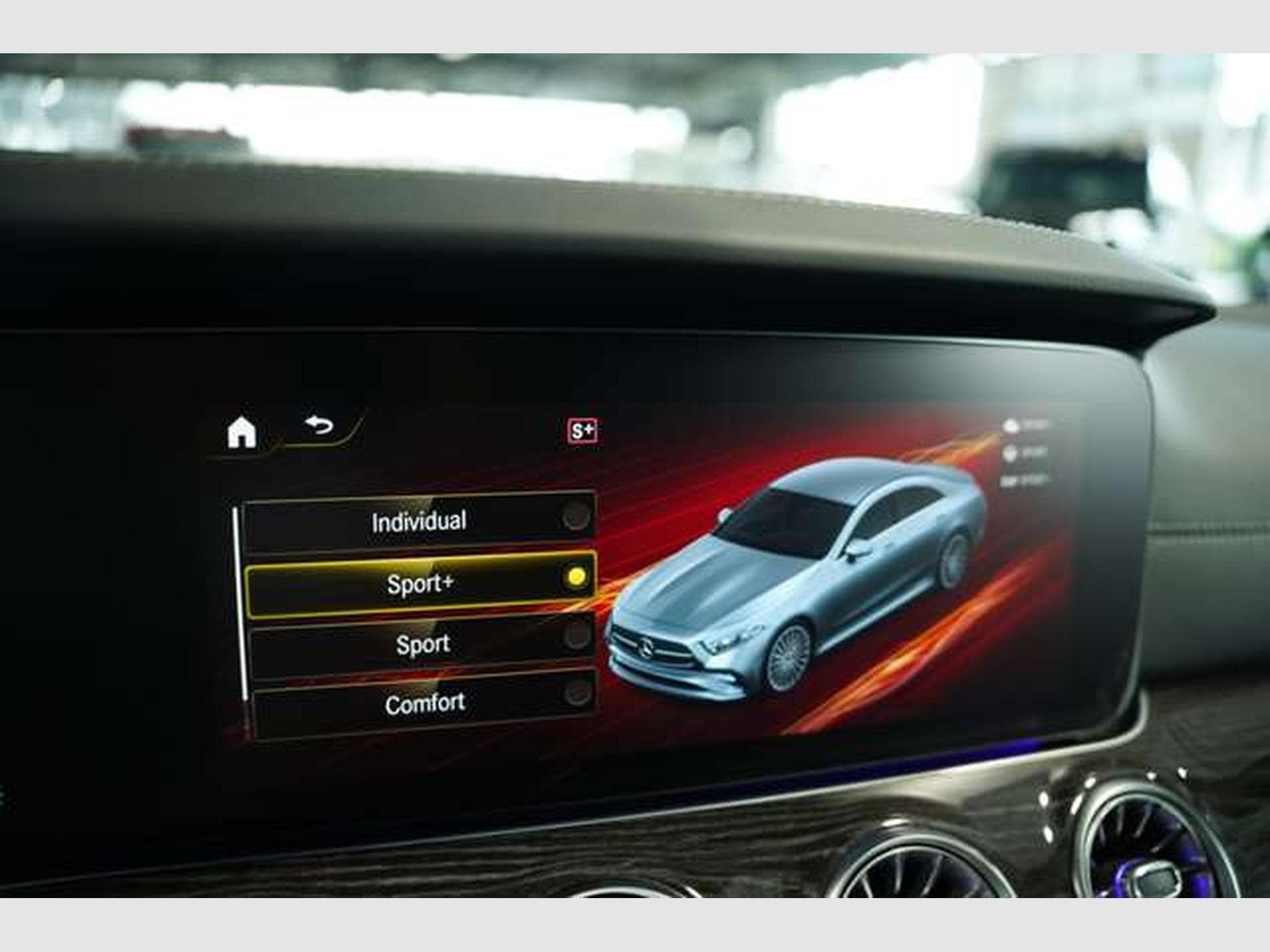 Mercedes CLS 400 d 4M AMG Line *2.H *GSD *BURM *Memory (2023) - Foto 34