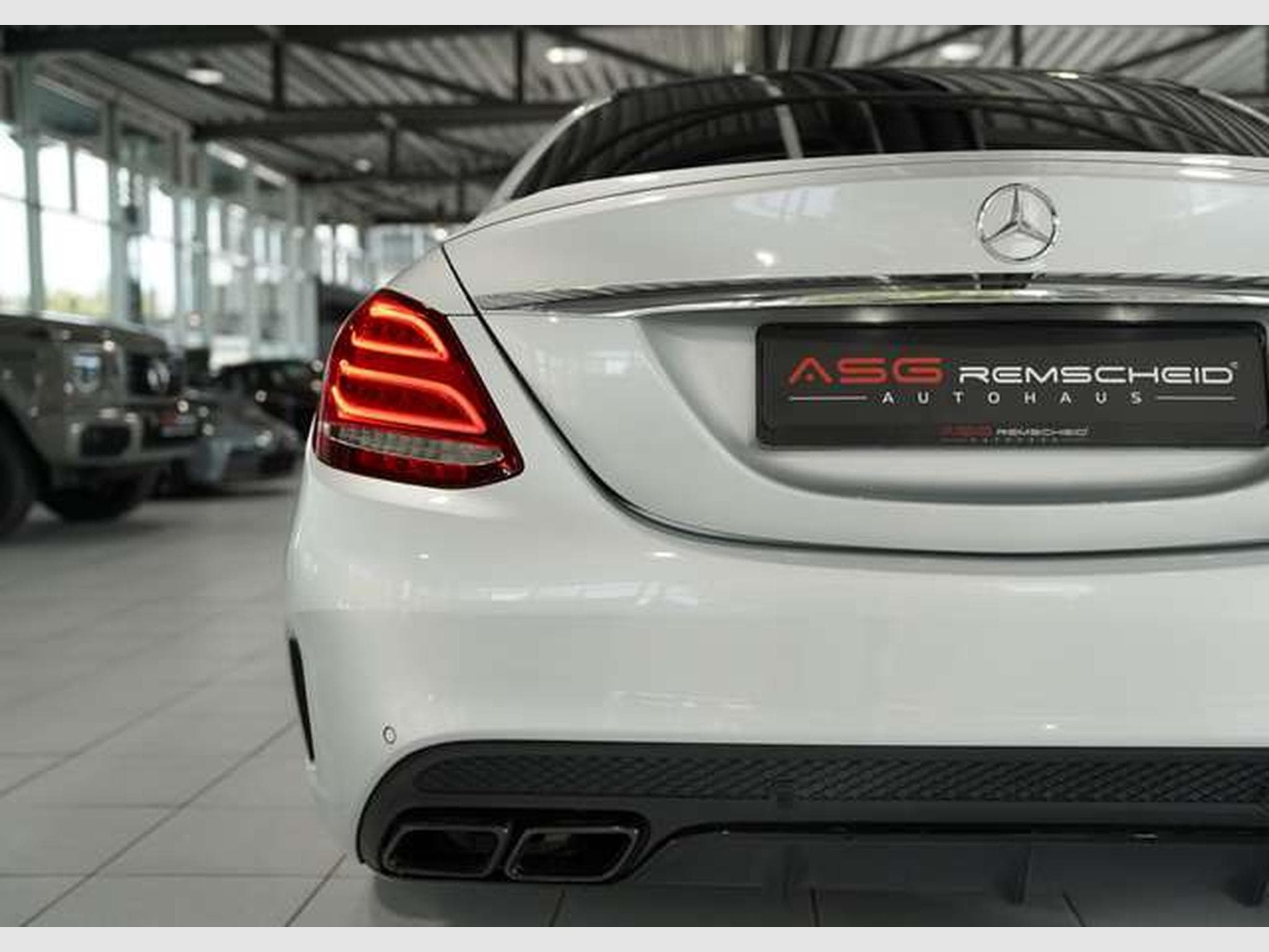 Mercedes C 63 AMG Limousine 2.H *BURM*Perf-AGA*Pano*Night (2016) - Foto 13