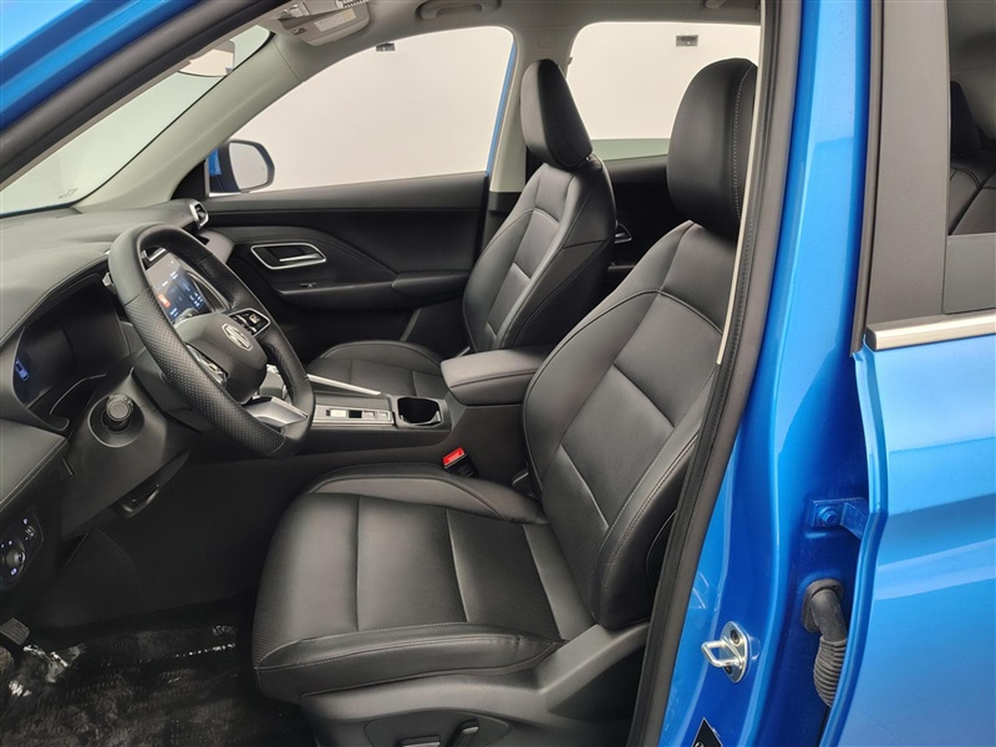 MG ZS 1.5 Hybrid+ Luxury NAVI / FULL LED / CUIR / CAMERA / JA 17" (2025) - Foto 7