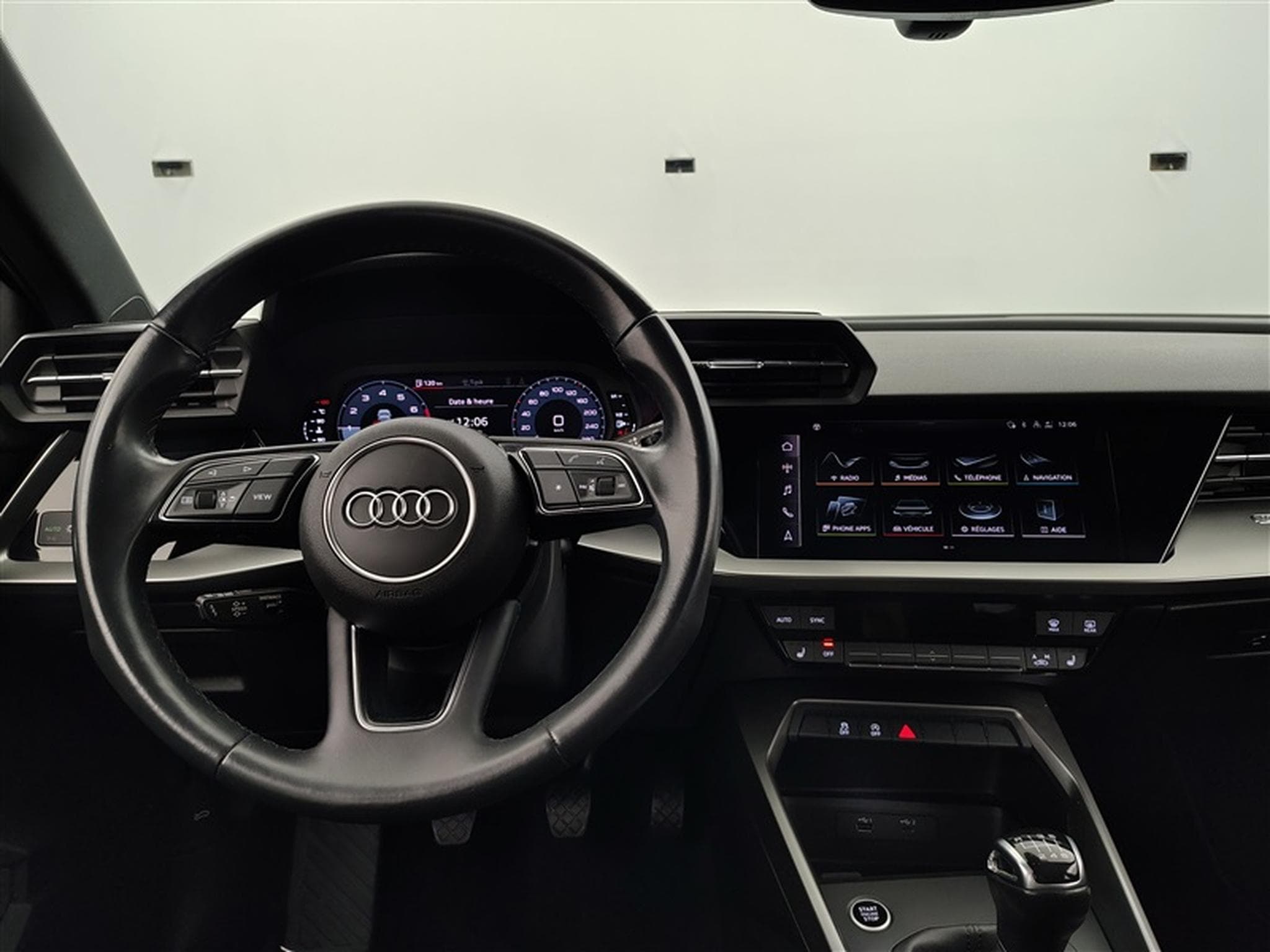 Audi A3 30 TFSI S line NAVI / FULL LED / PDC AR / JA 17" (2021) - Photo 9