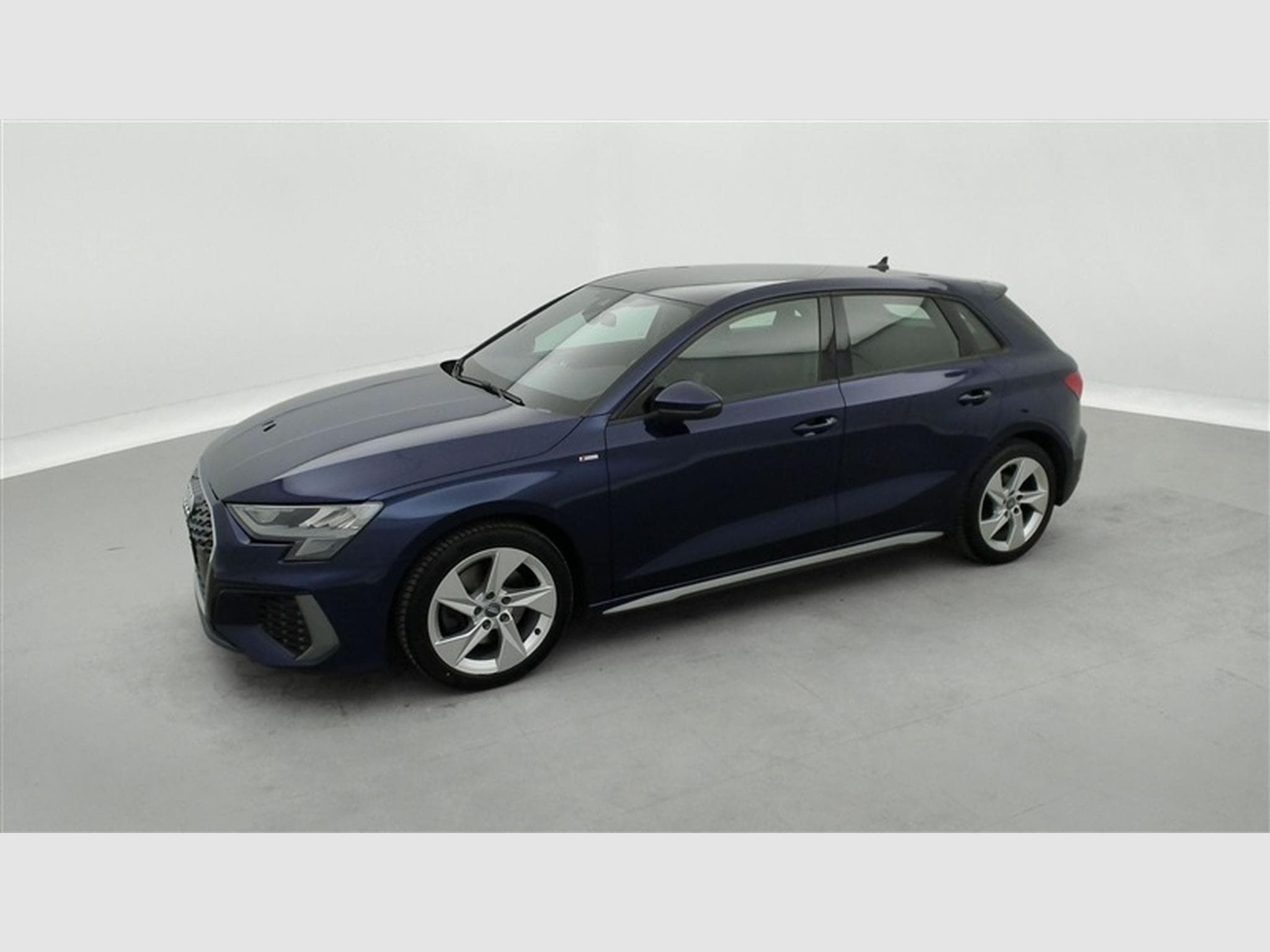 Audi A3 30 TFSI S line NAVI / FULL LED / PDC AR / JA 17" (2021) - Photo 21