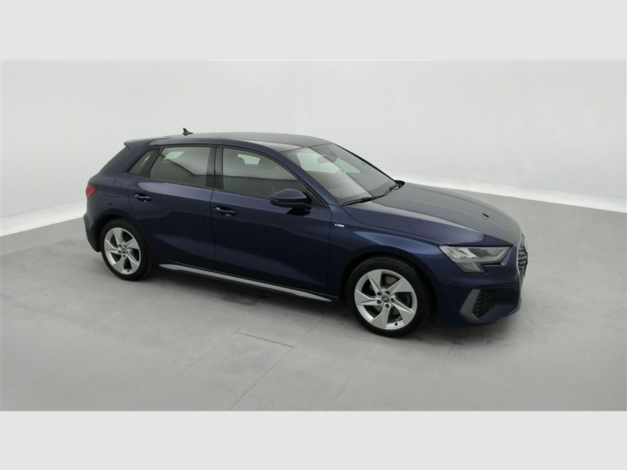 Audi A3 30 TFSI S line NAVI / FULL LED / PDC AR / JA 17" (2021) - Photo 25