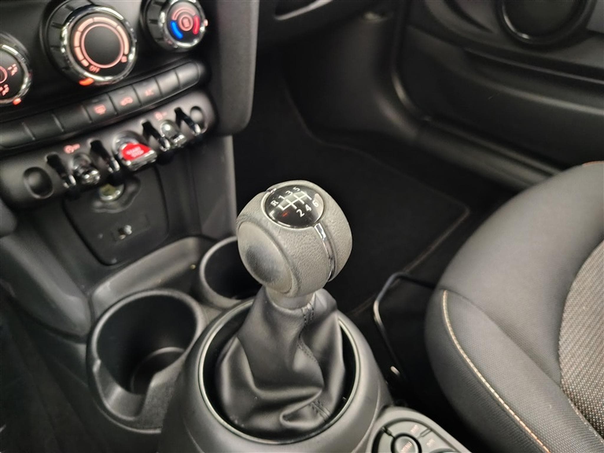 MINI Cooper 1.5 Cooper  / Navi (2020) - Photo 12