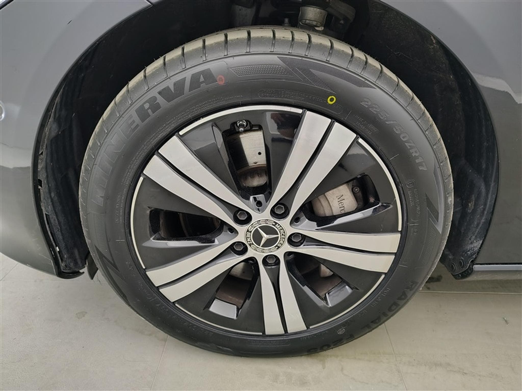 Mercedes C 300 300e PHEV Business Line NAVI/FULL LED/JA/PDC (2024) - Foto 6