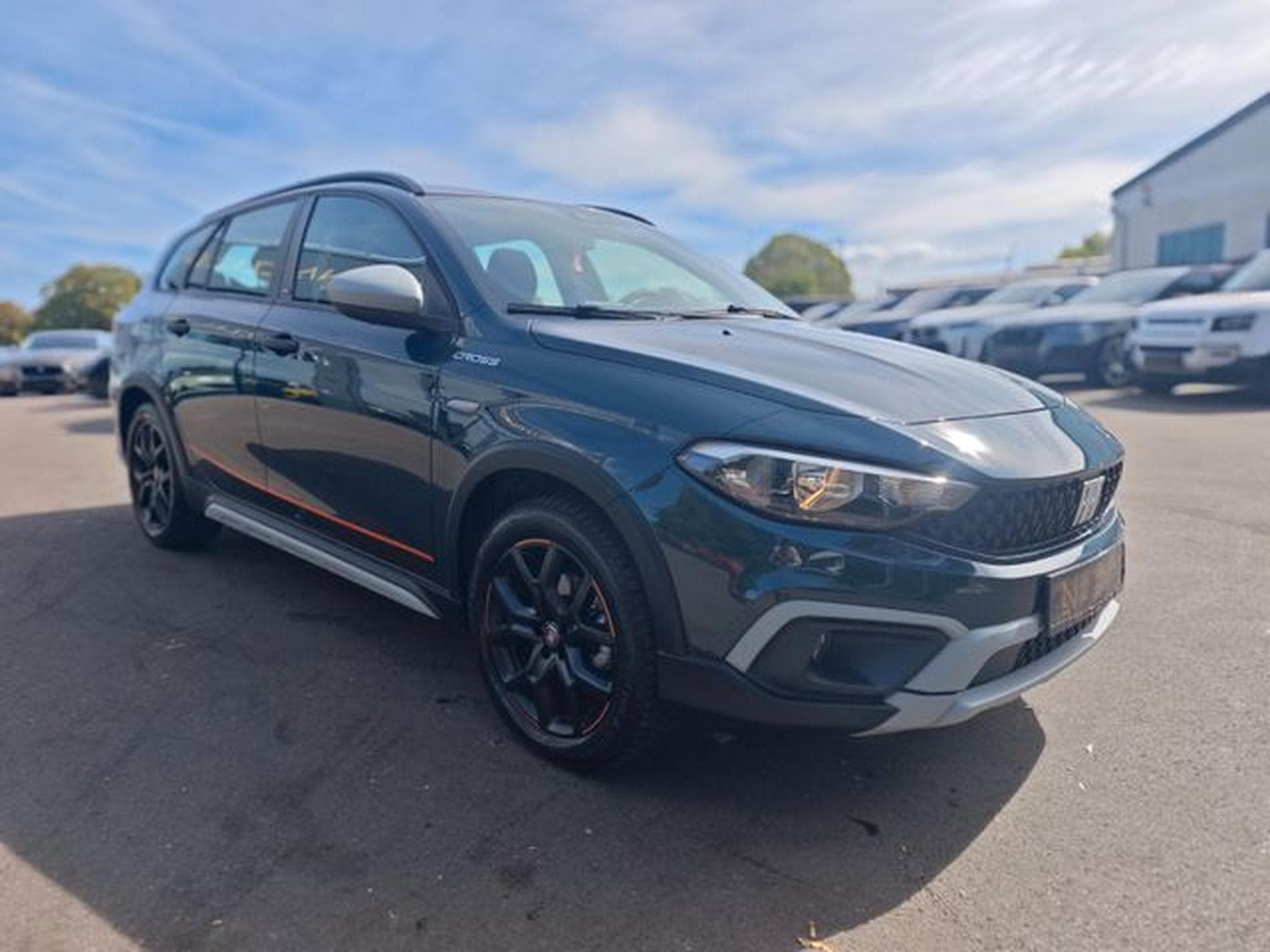 Fiat Tipo TIPO CROSS *AUT*NAVI*KAM*KLIMA*VIRTUELL*GARMIN (2022) - Foto 4