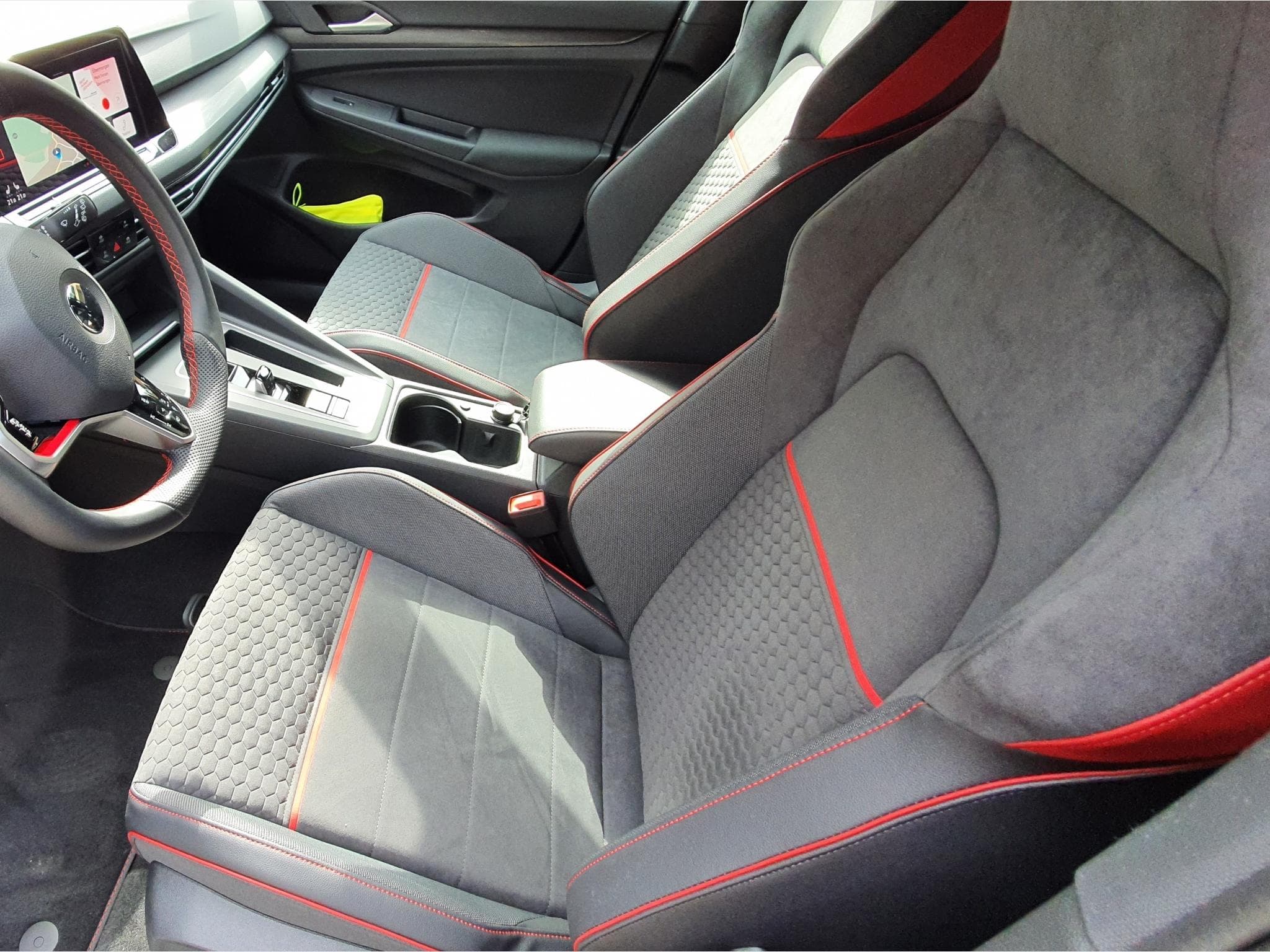 VW Golf GTI Clubsport DSG7 Matrix LED DCC ACC (2021) - Foto 5