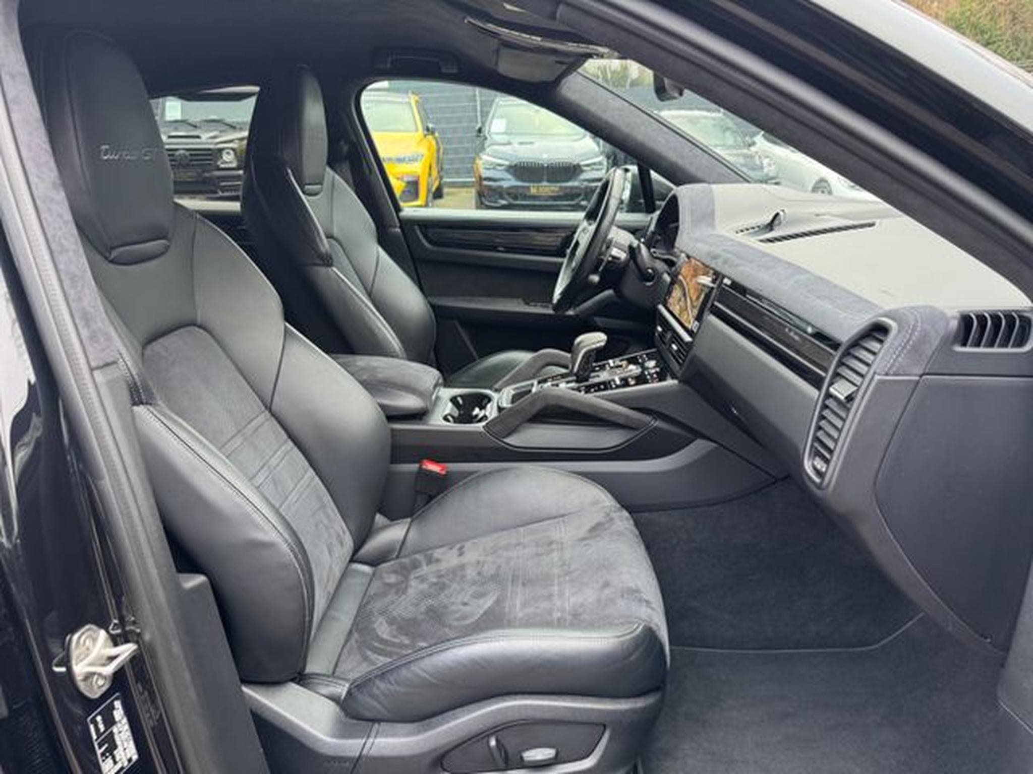 Porsche Cayenne CAYENNE TURBO GT COUPE*KERAMIK*CARBON*22.Z*360°* (2021) - Photo 14