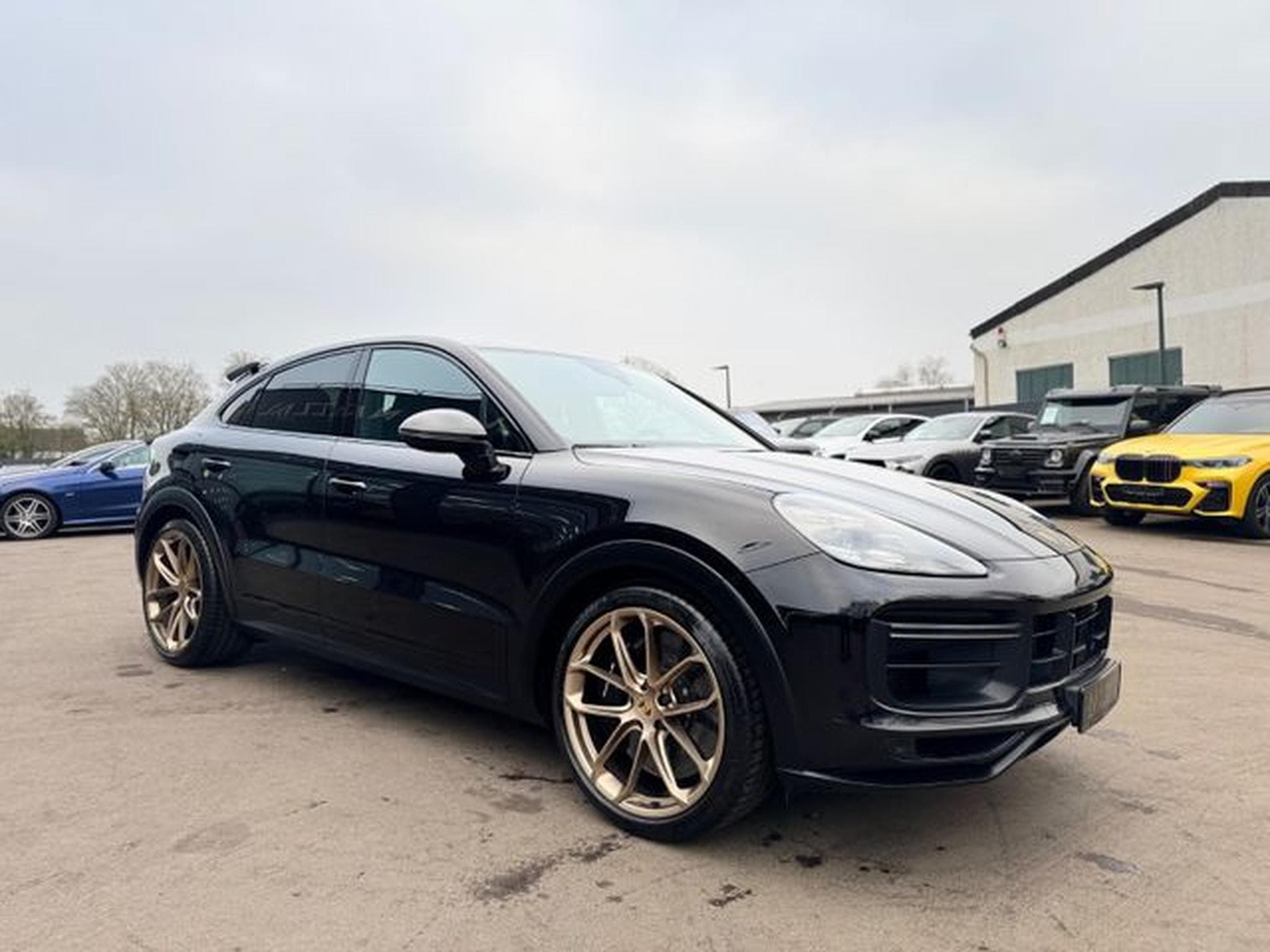 Porsche Cayenne CAYENNE TURBO GT COUPE*KERAMIK*CARBON*22.Z*360°* (2021) - Photo 4