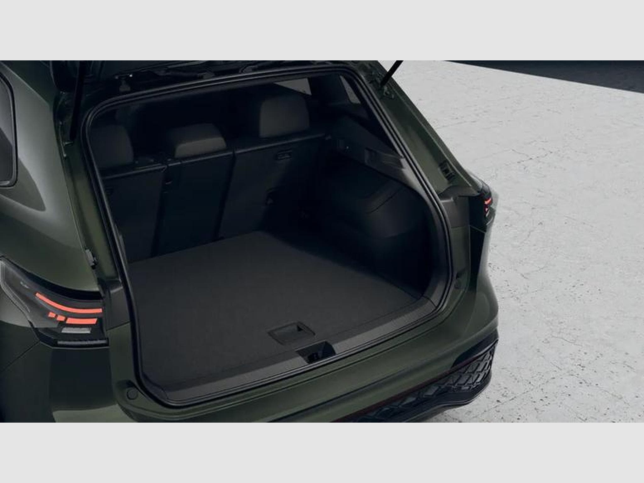 VW Tiguan R-Line 1.5 eTSI 7-Gang-DSG (2025) - Photo 5