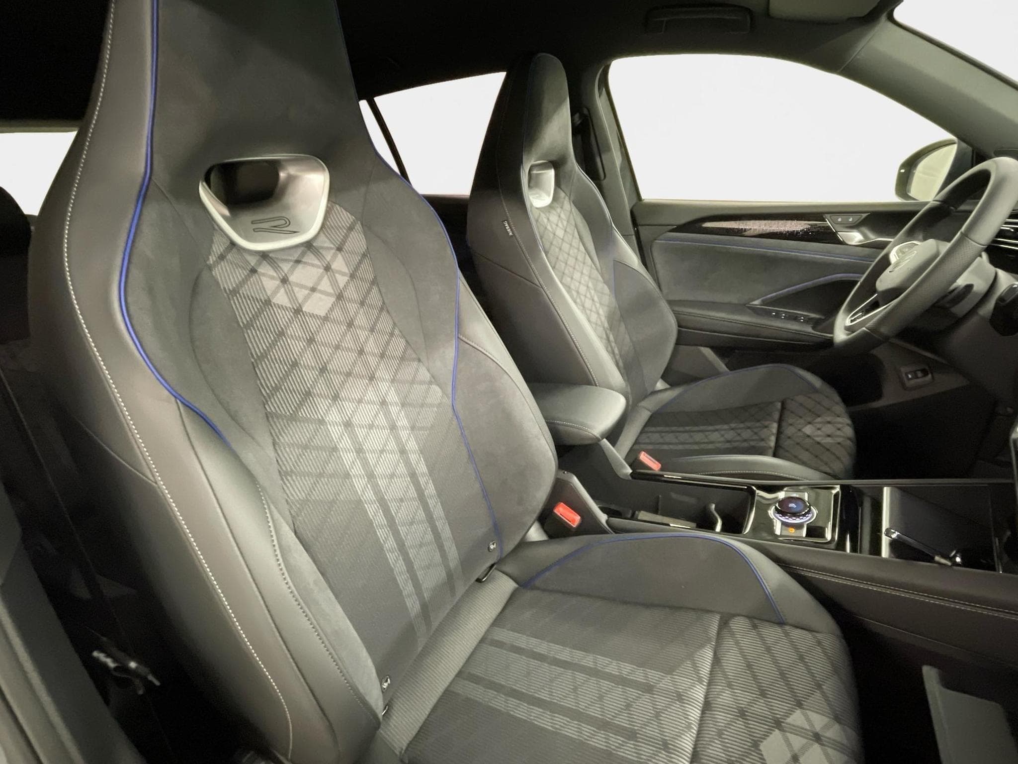 VW Tiguan R-Line (2026) - Photo 20